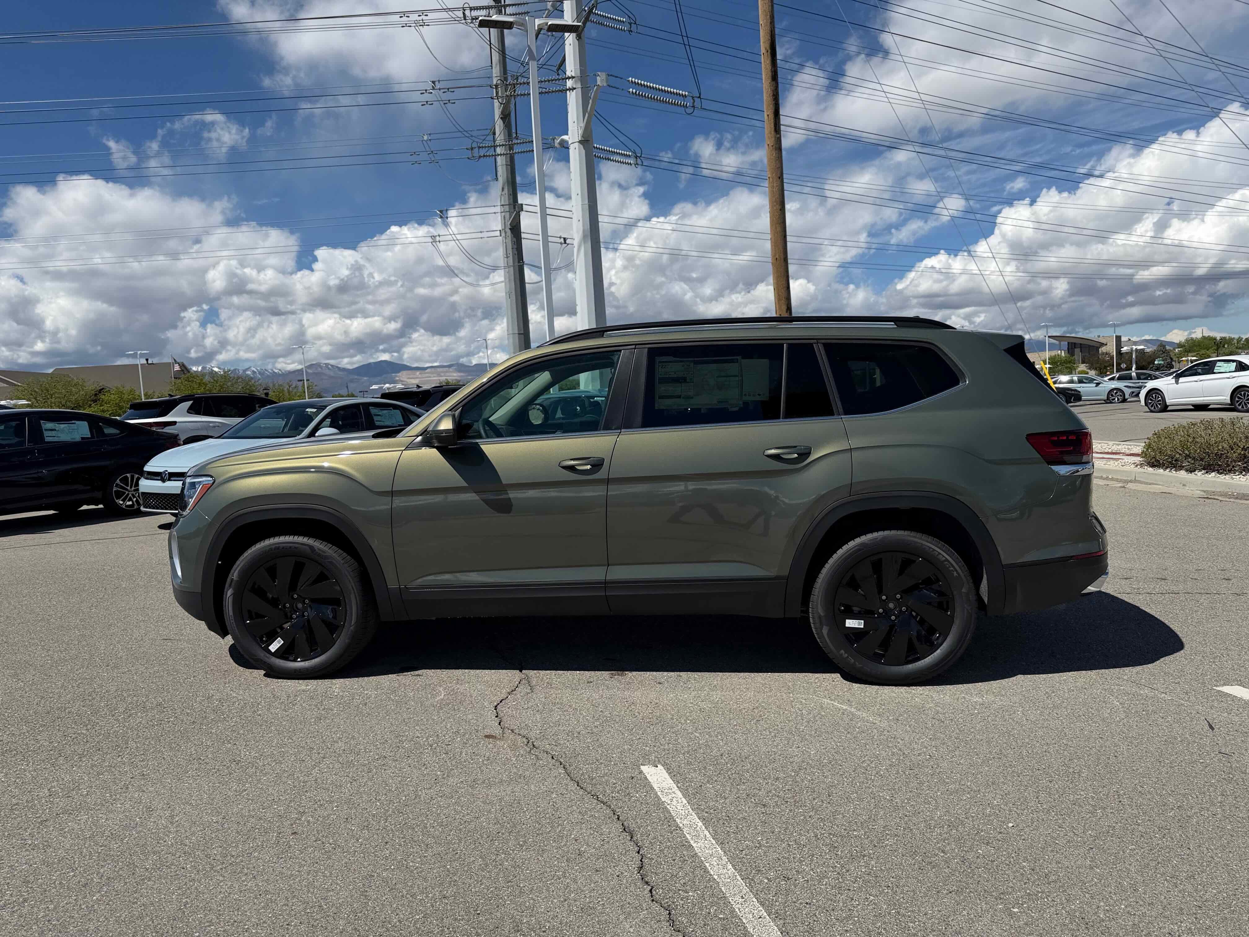 2026 Volkswagen Atlas 2.0T SE w/Technology