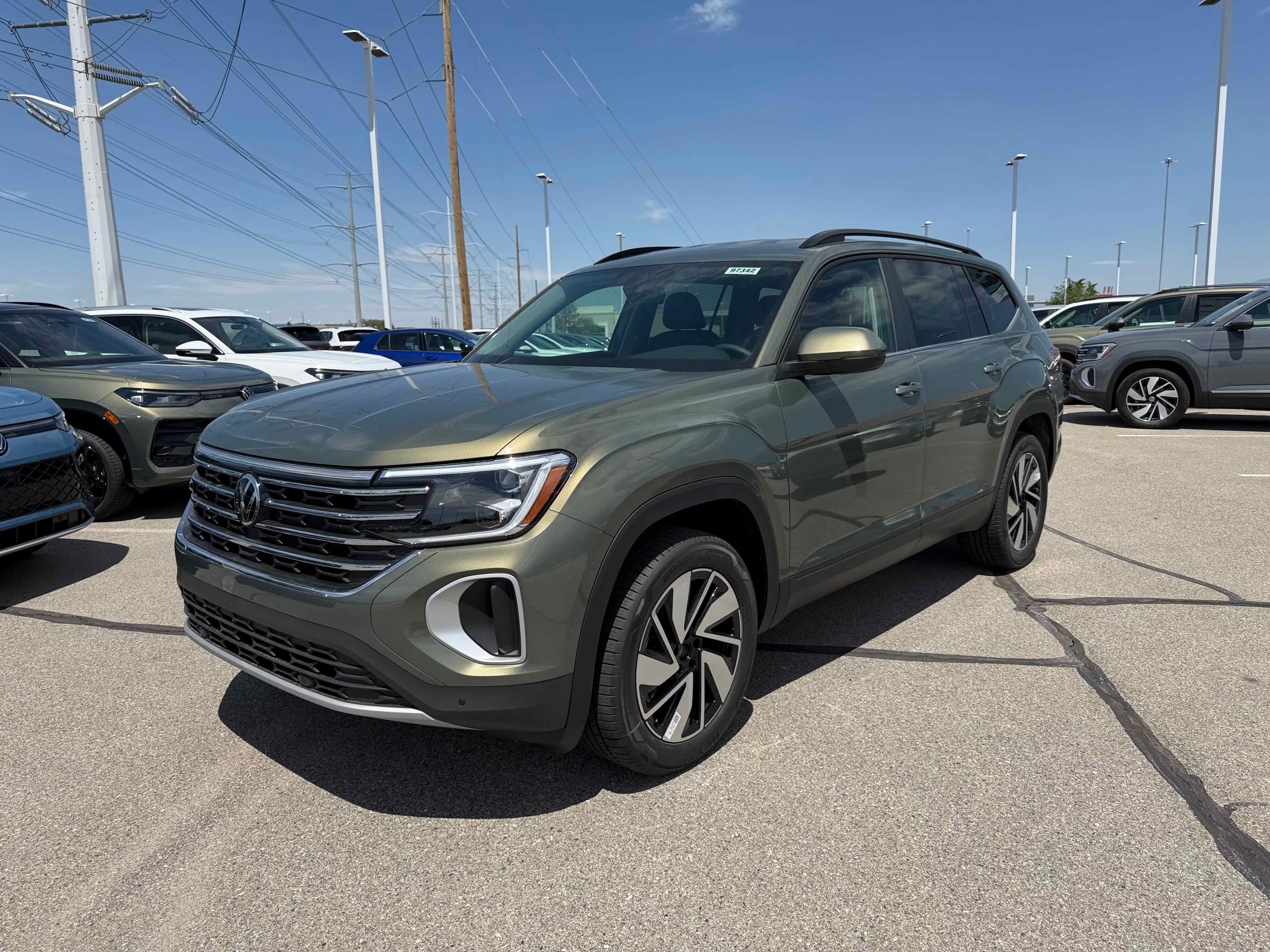 2026 Volkswagen Atlas 2.0T SE w/Technology