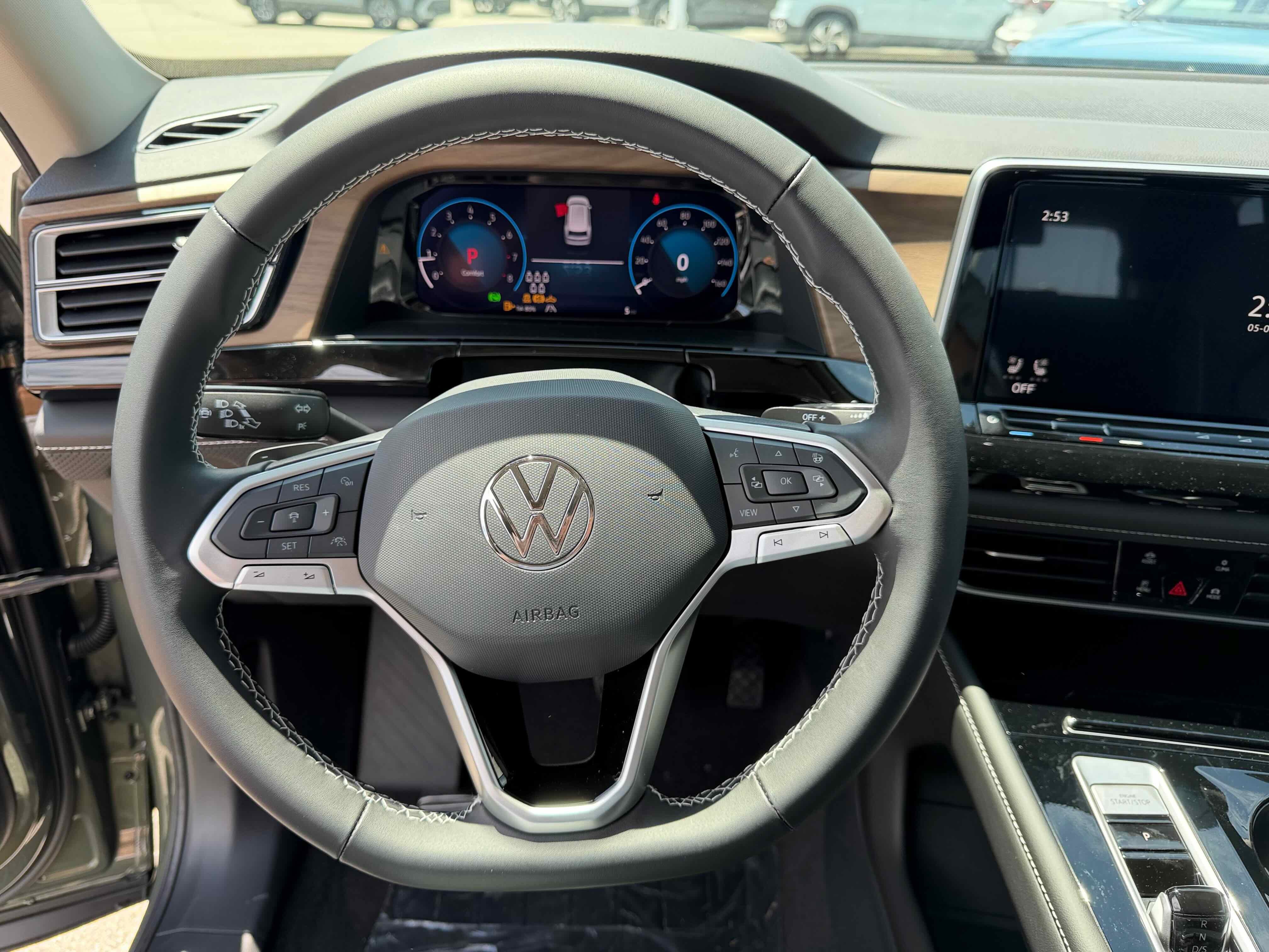 2026 Volkswagen Atlas 2.0T SE w/Technology