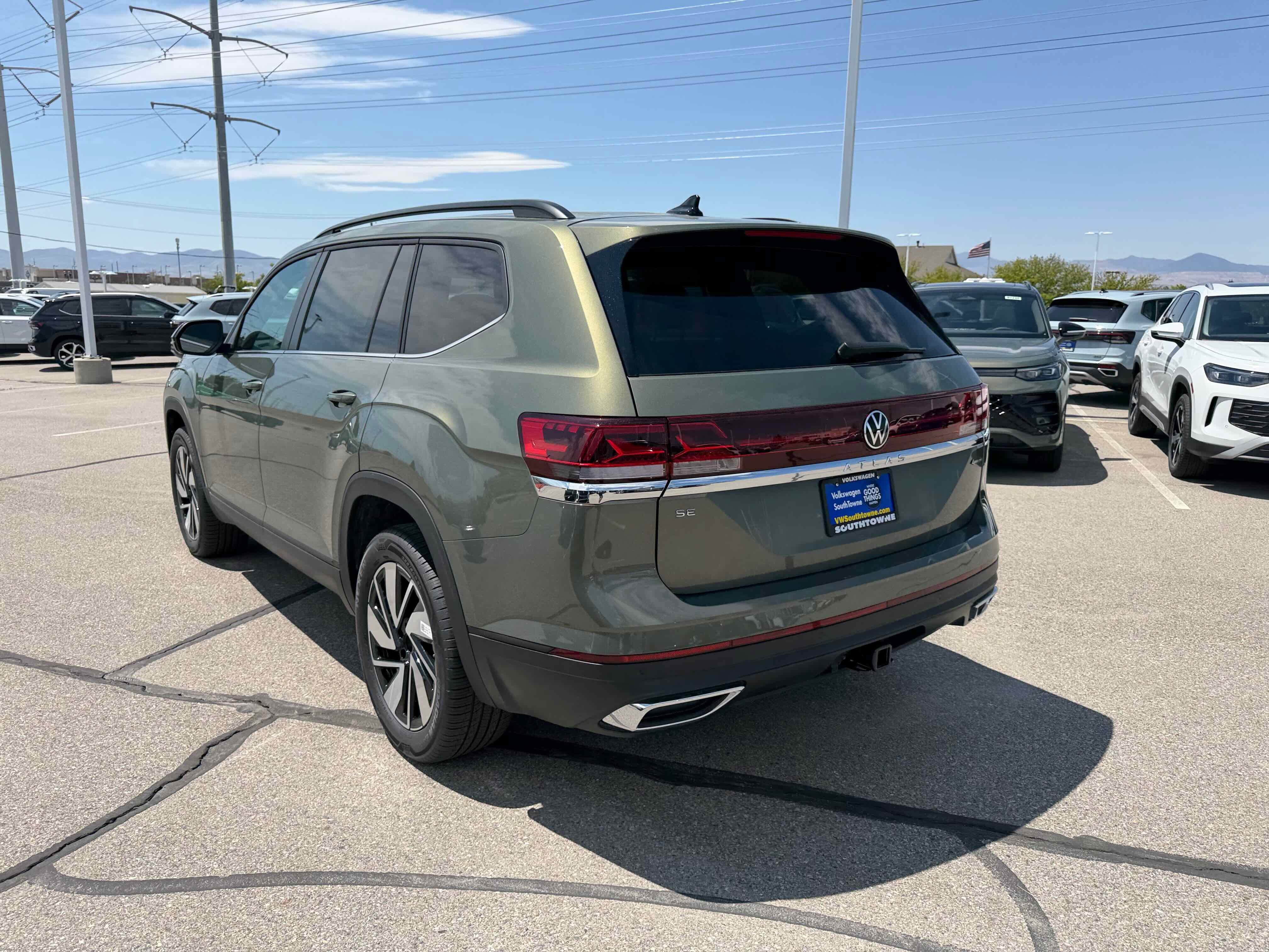 2026 Volkswagen Atlas 2.0T SE w/Technology