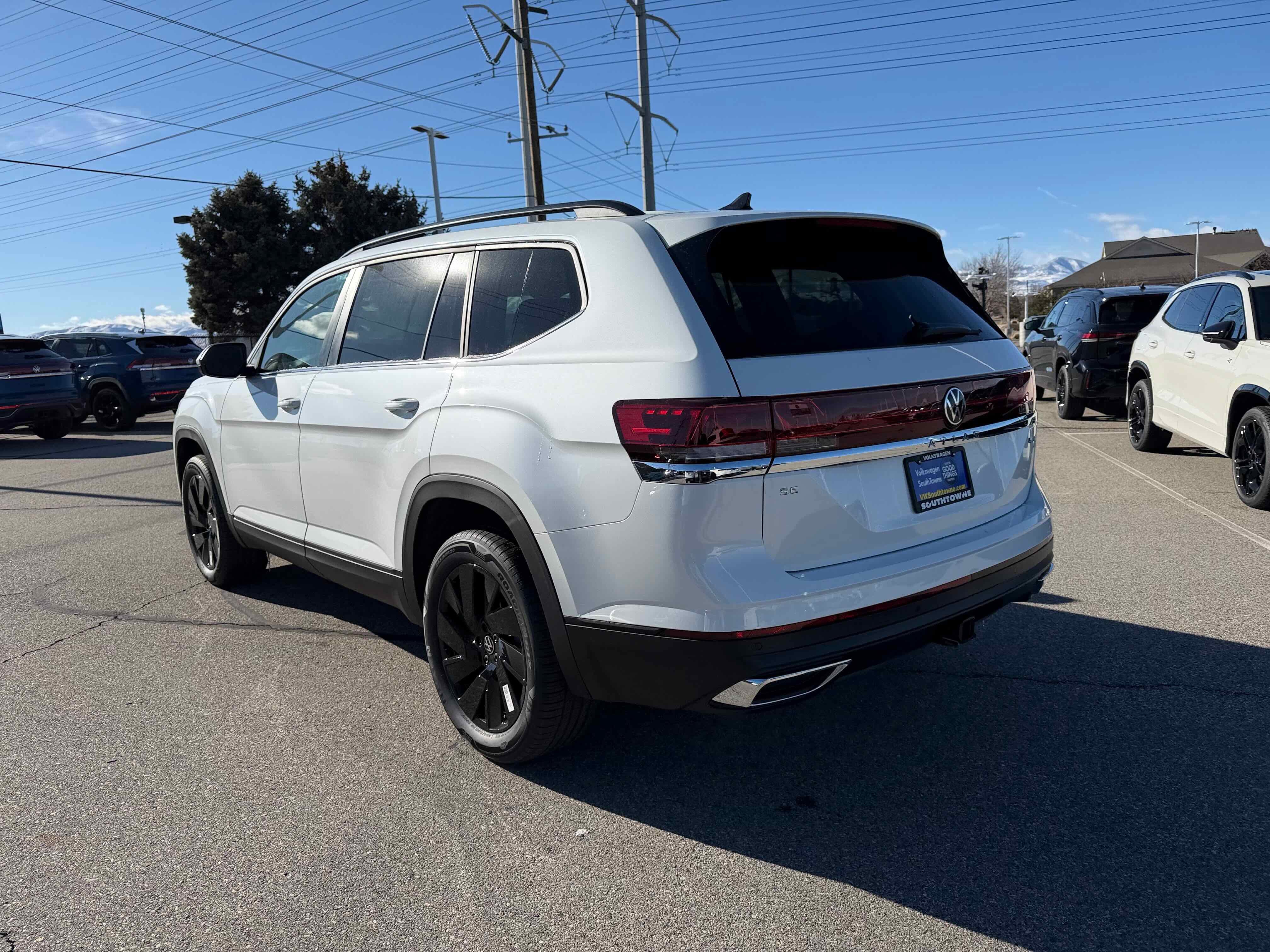 2026 Volkswagen Atlas 2.0T SE w/Technology