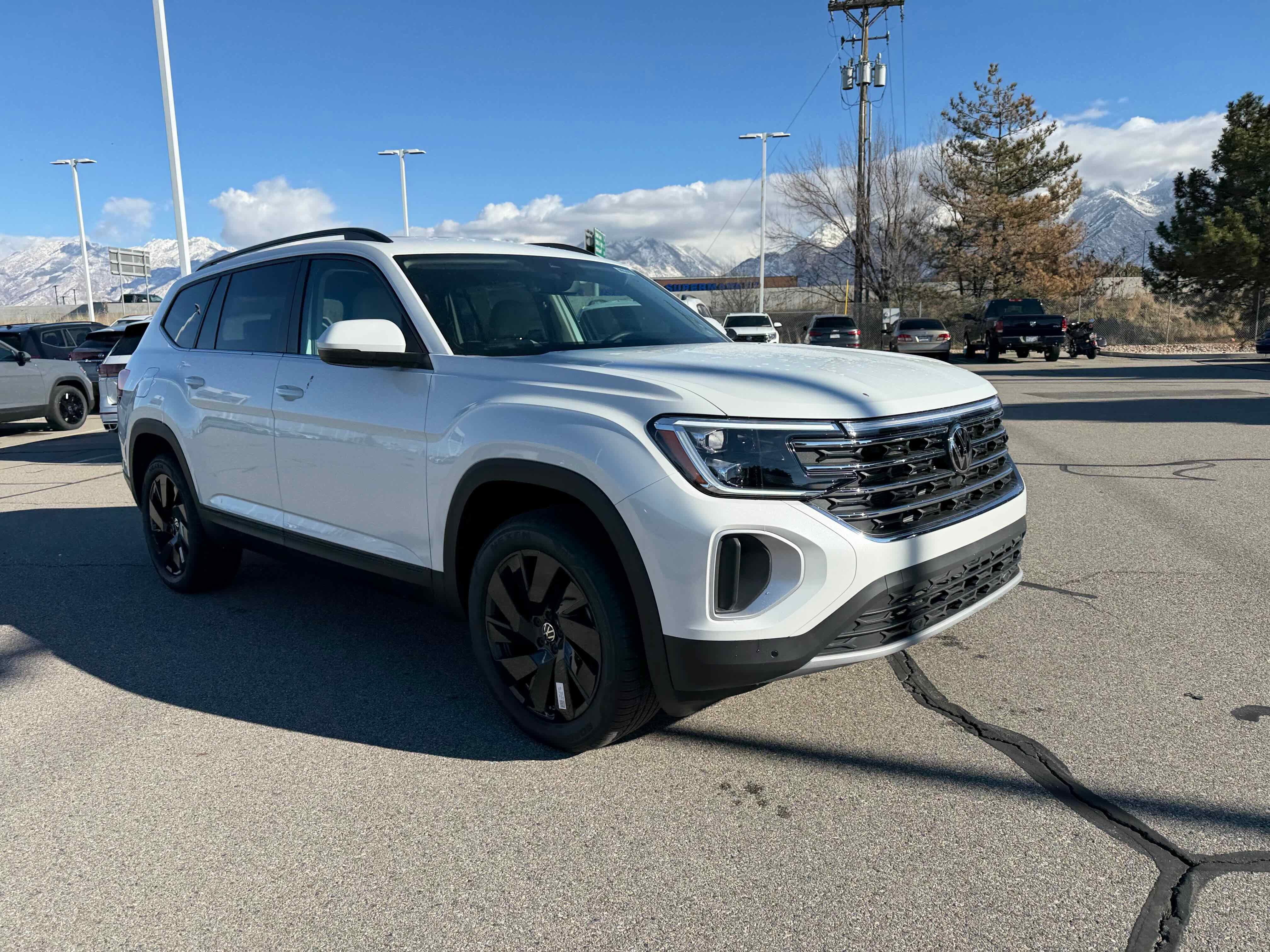 2026 Volkswagen Atlas 2.0T SE w/Technology
