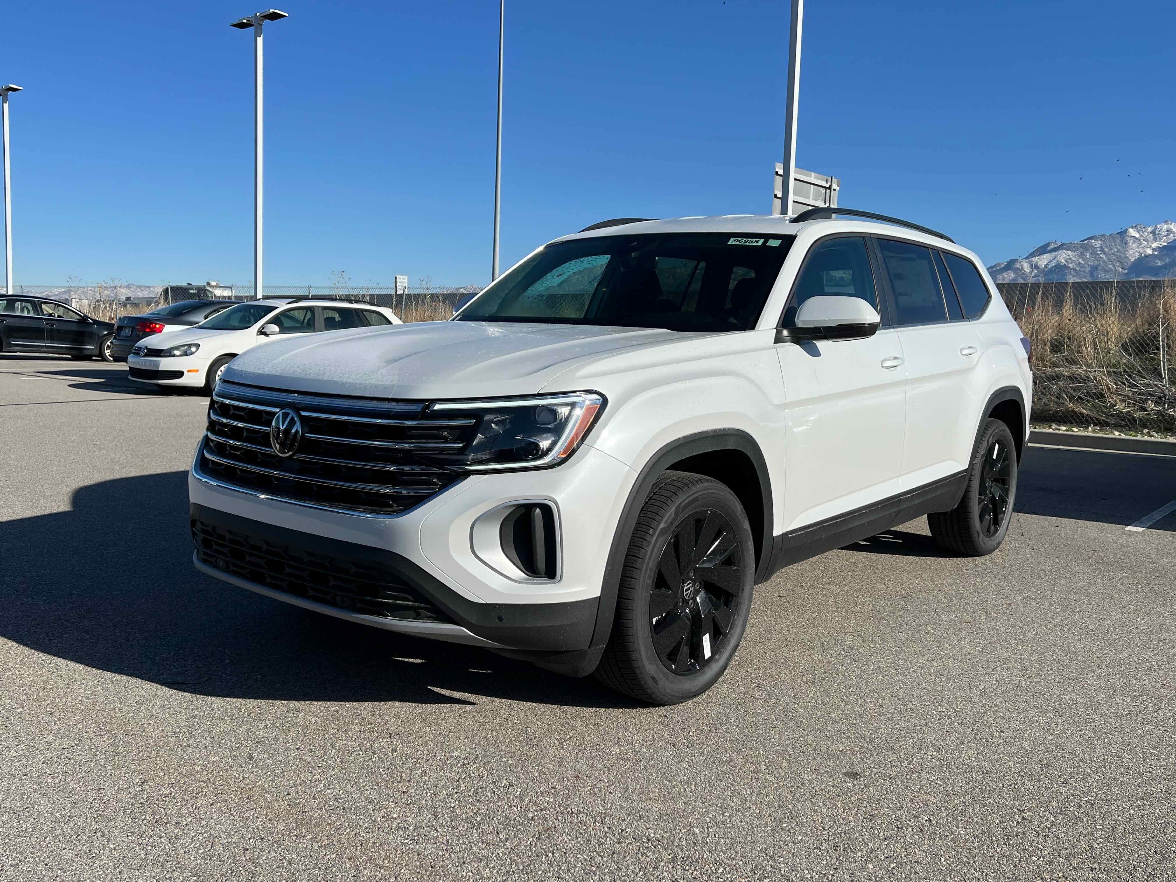 2026 Volkswagen Atlas 2.0T SE w/Technology