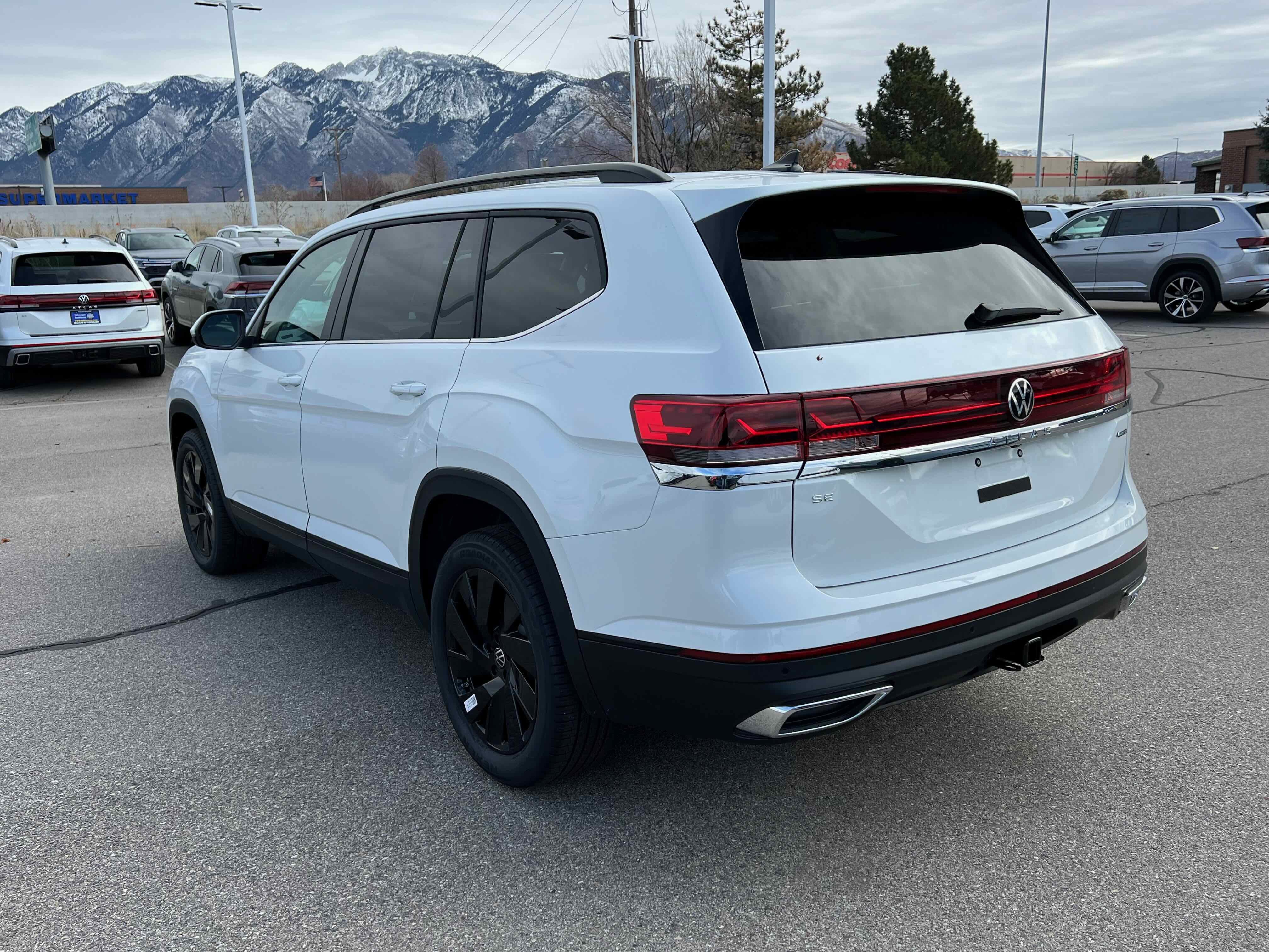 2026 Volkswagen Atlas 2.0T SE w/Technology
