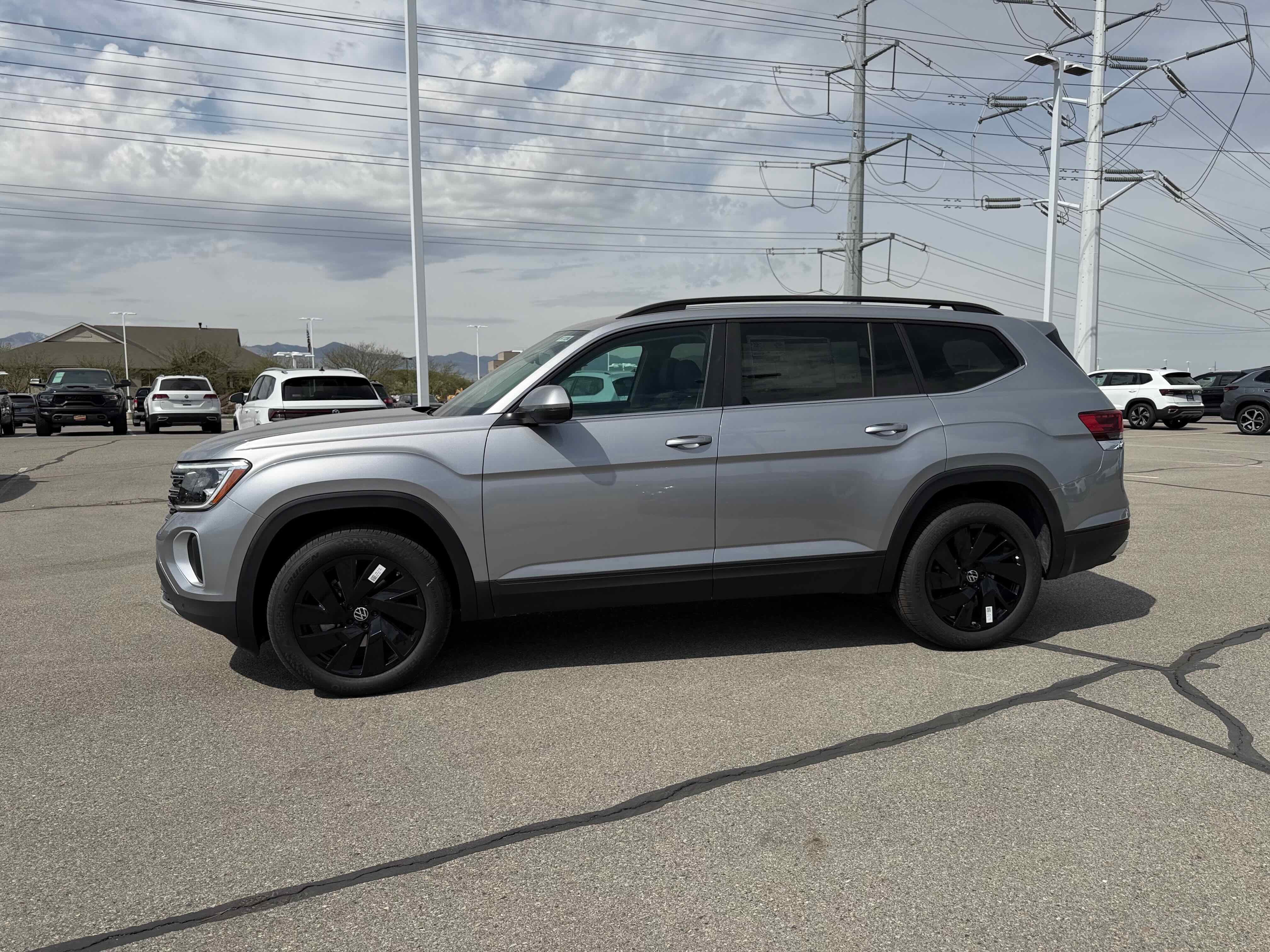 2026 Volkswagen Atlas 2.0T SE w/Technology