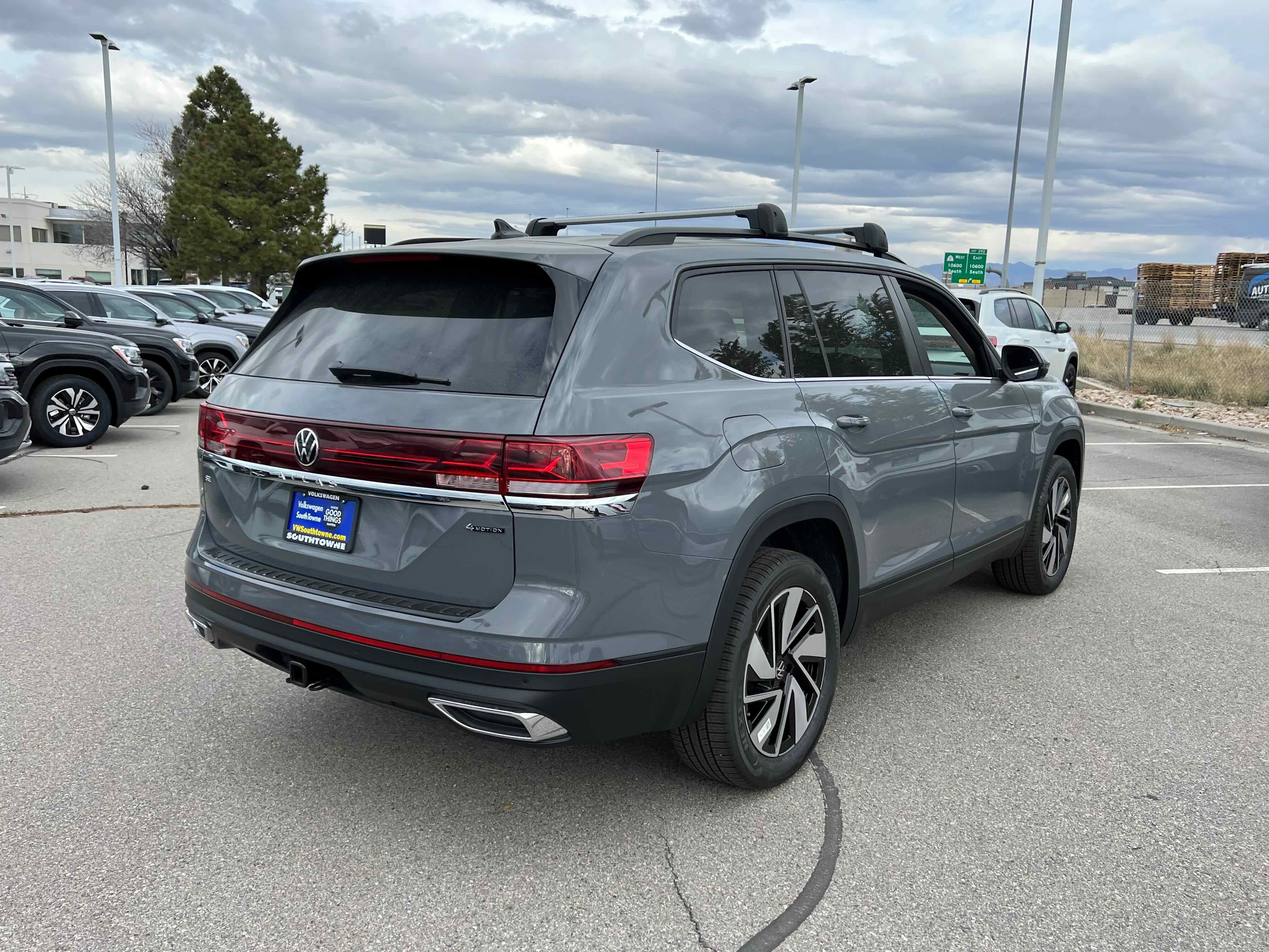 2026 Volkswagen Atlas 2.0T SE w/Technology