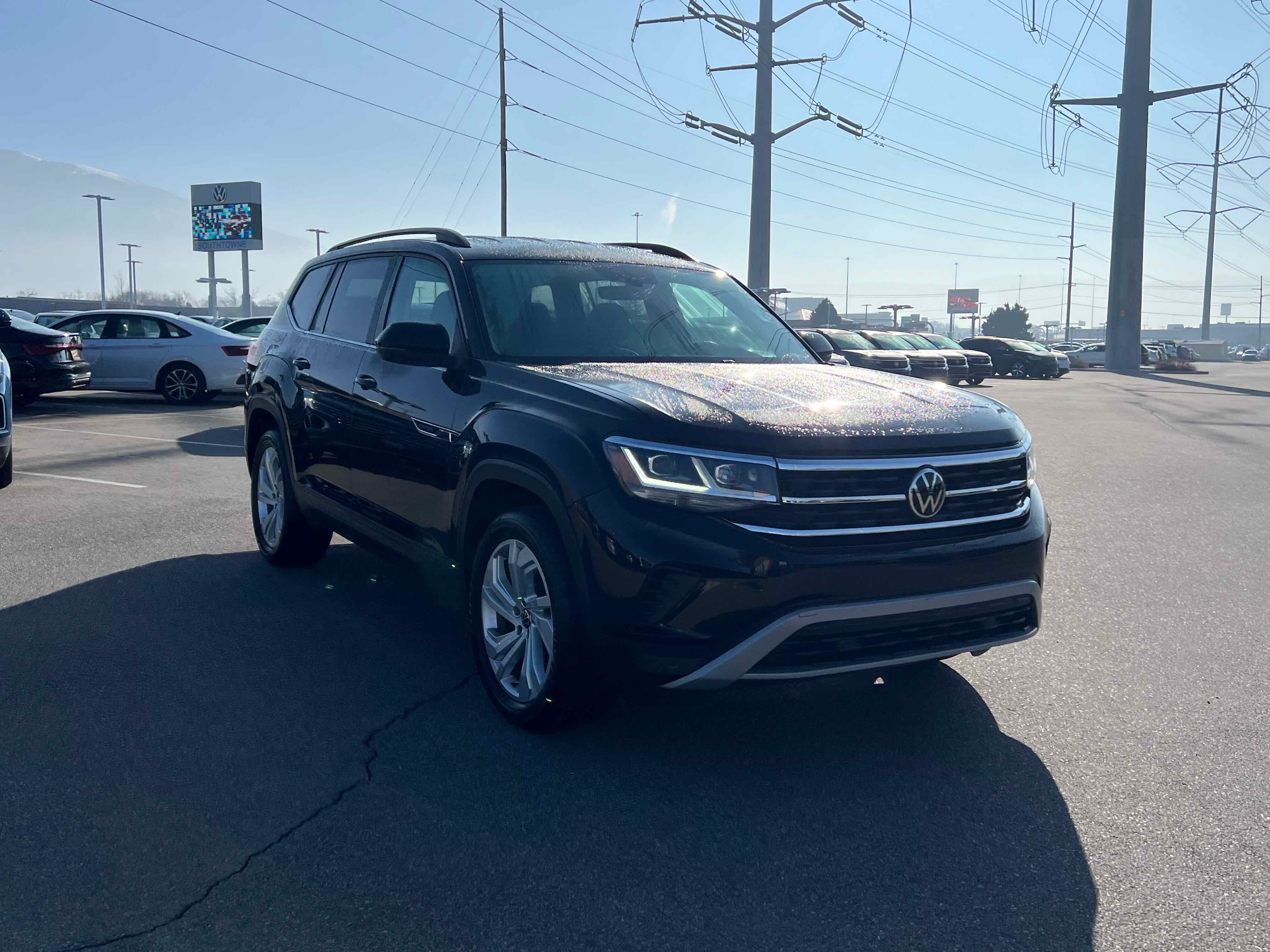 2023 Volkswagen Atlas 3.6L V6 SE w/Technology