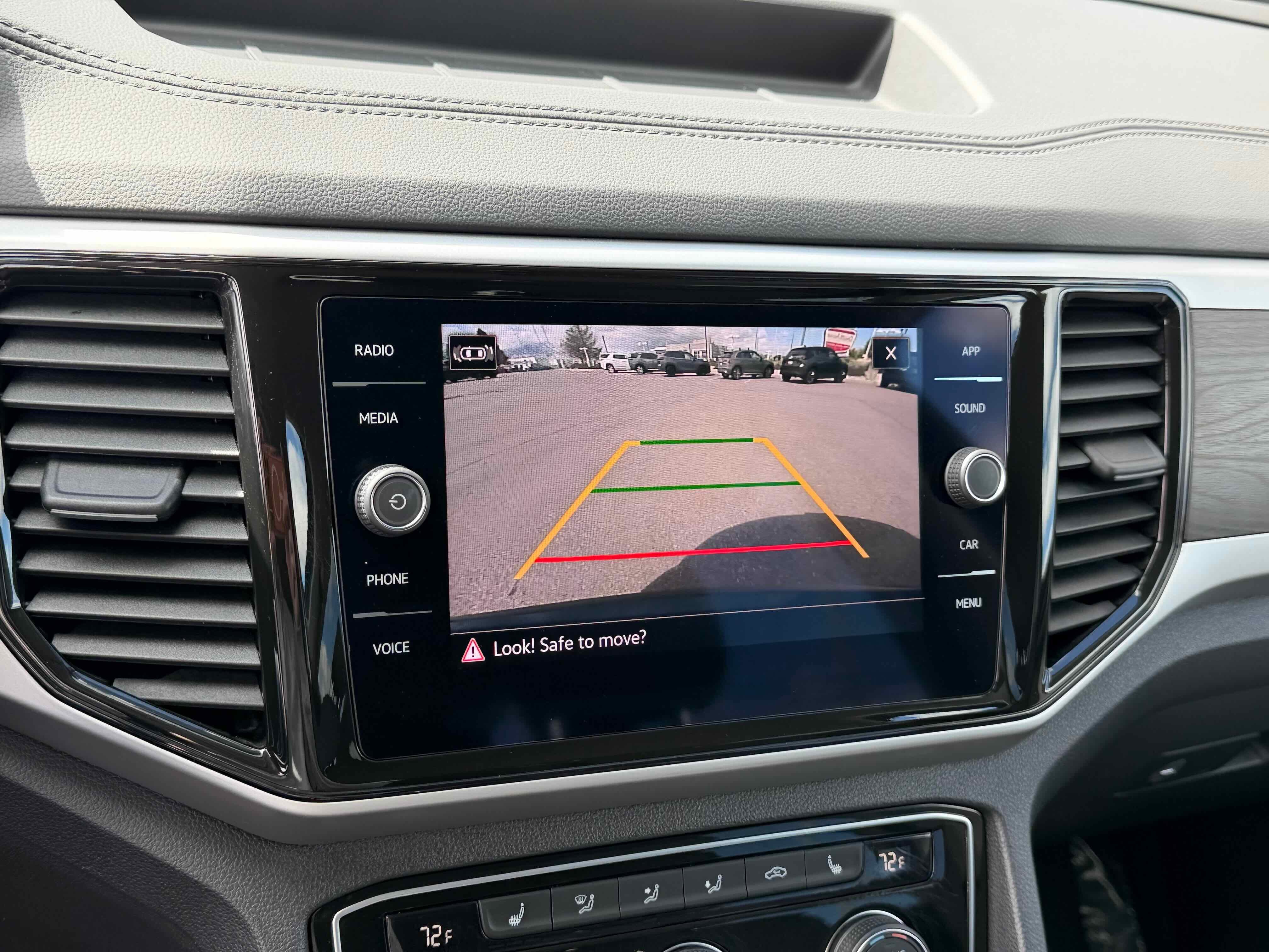 2022 Volkswagen Atlas 3.6L V6 SE w/Technology