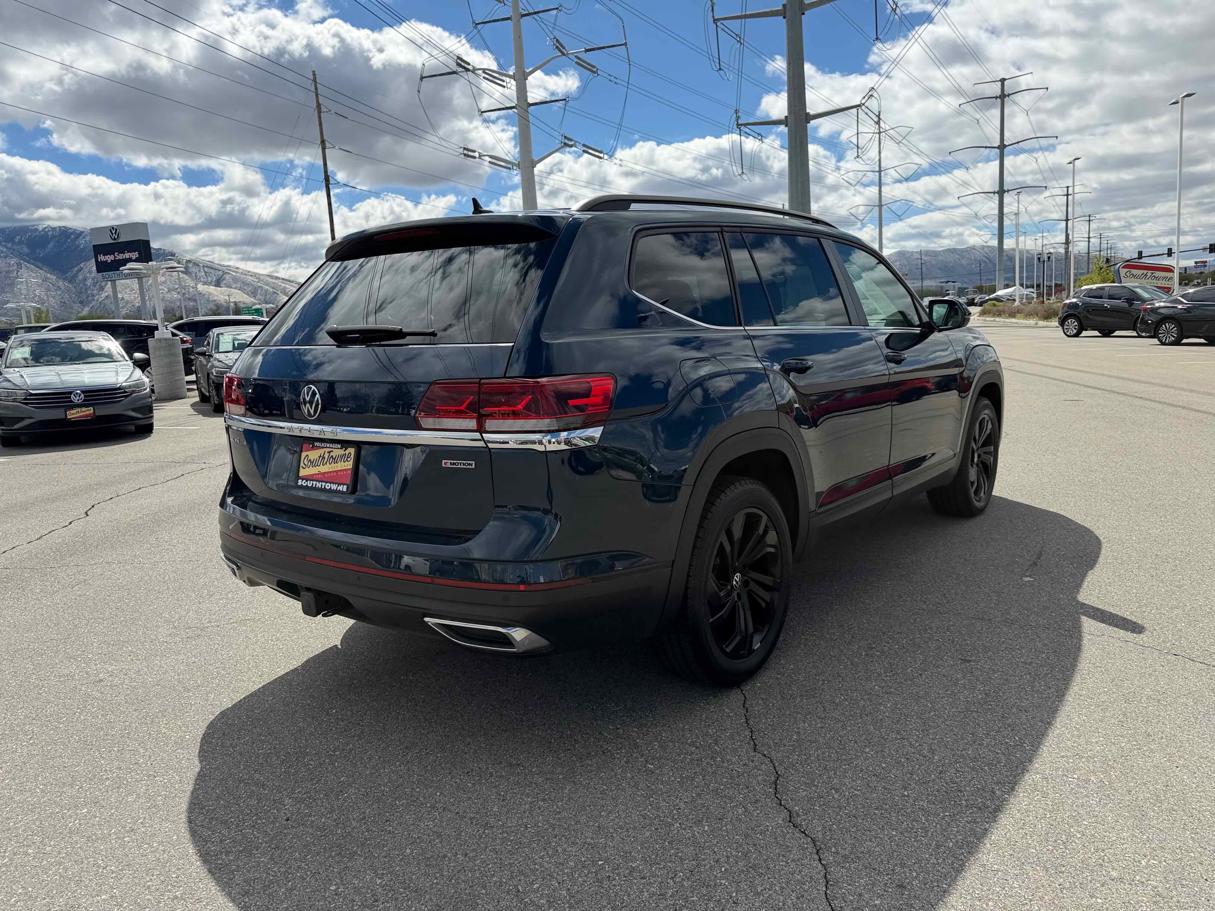 2022 Volkswagen Atlas 3.6L V6 SE w/Technology