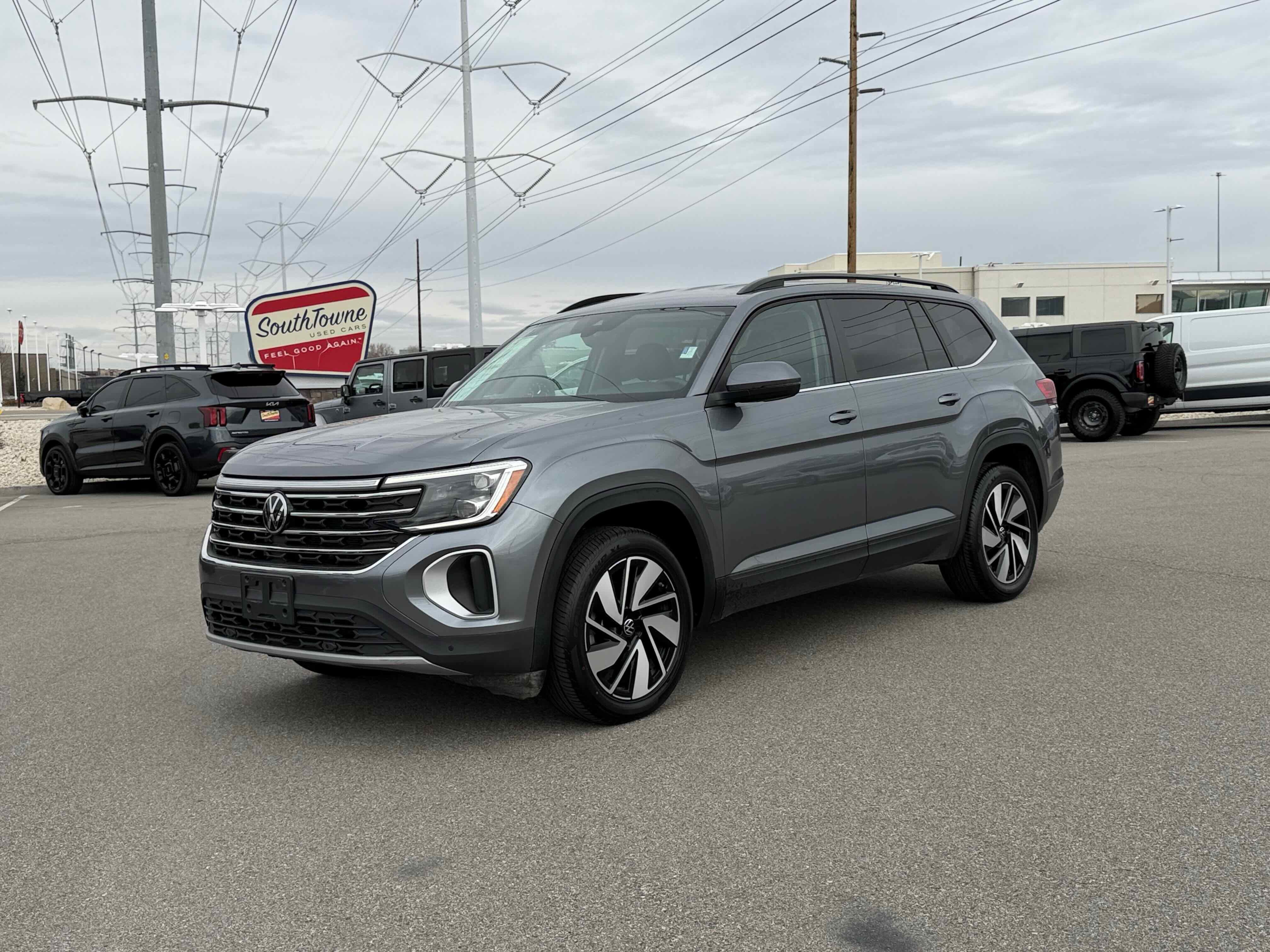 2025 Volkswagen Atlas SE w/Tech