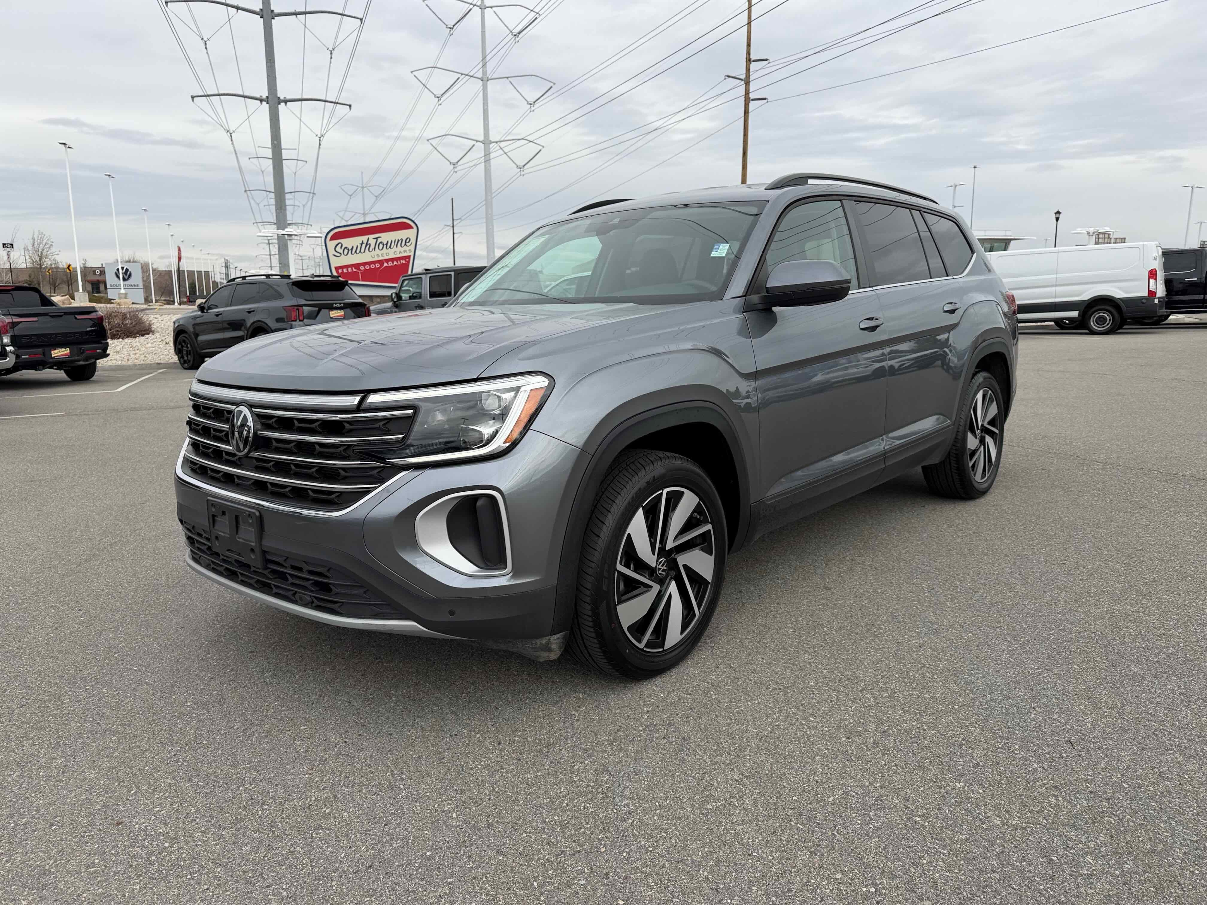 2025 Volkswagen Atlas 2.0T SE w/Technology