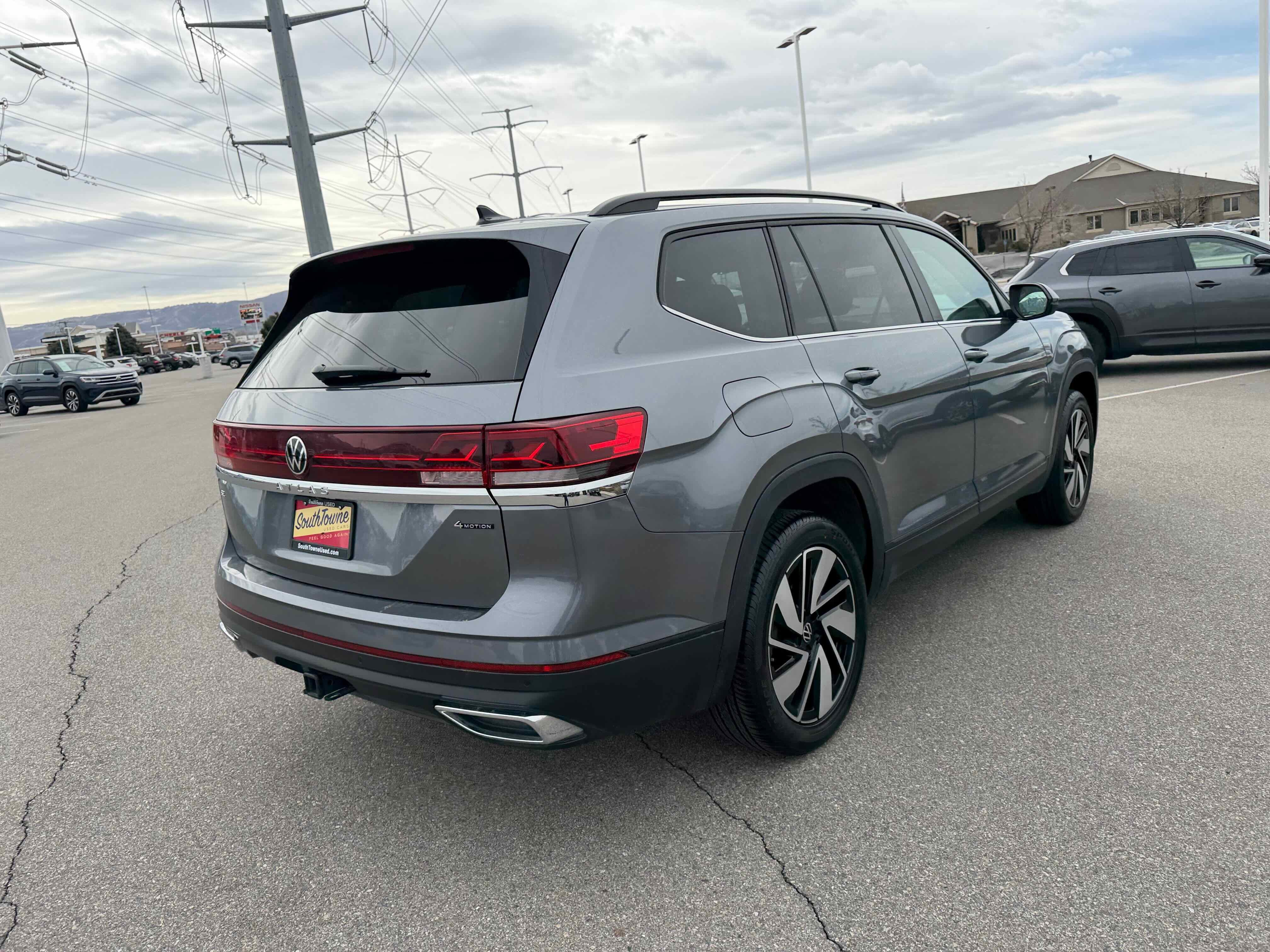 2025 Volkswagen Atlas 2.0T SE w/Technology