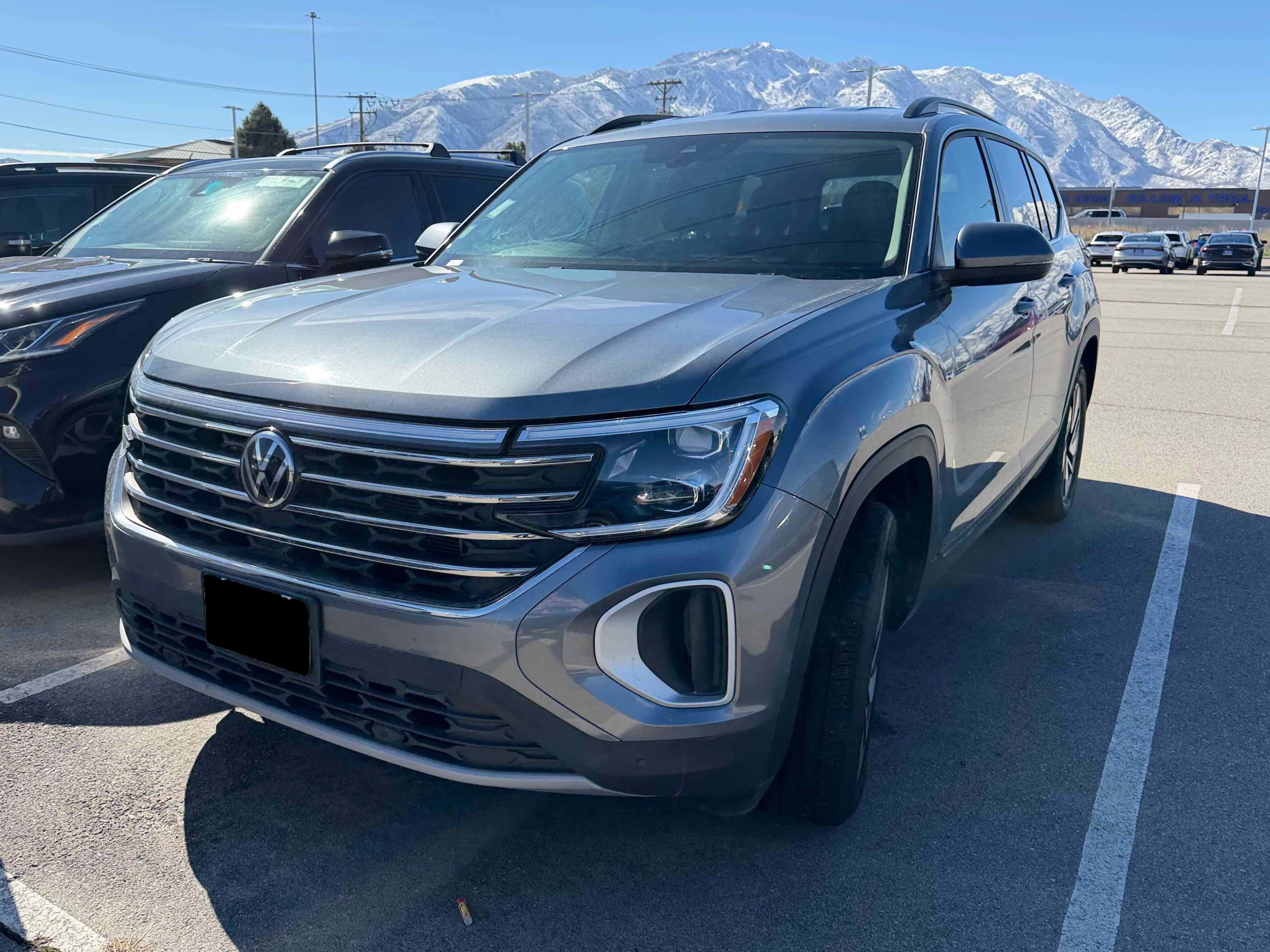 2024 Volkswagen Atlas 2.0T SE w/Technology