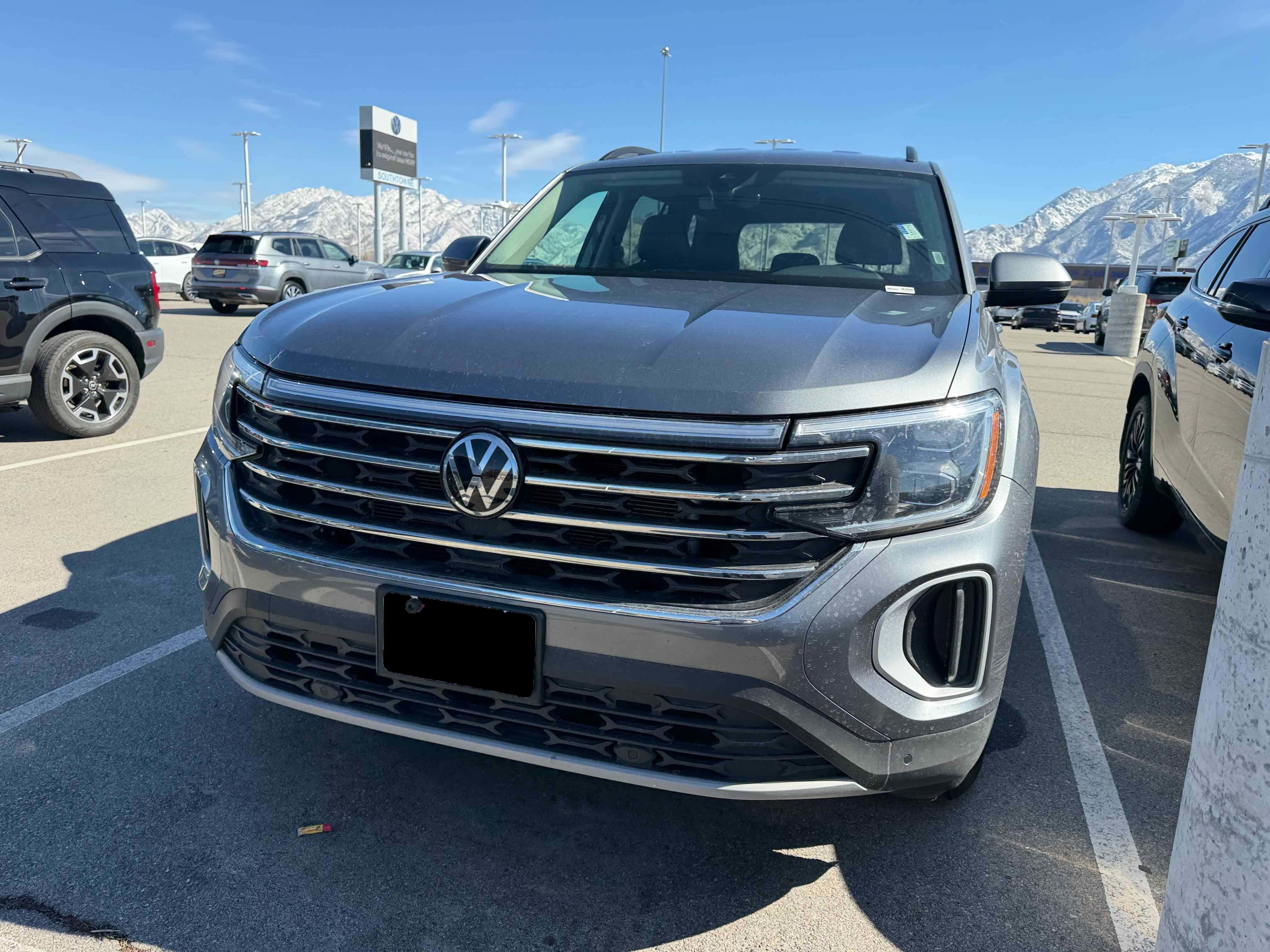 2024 Volkswagen Atlas 2.0T SE w/Technology