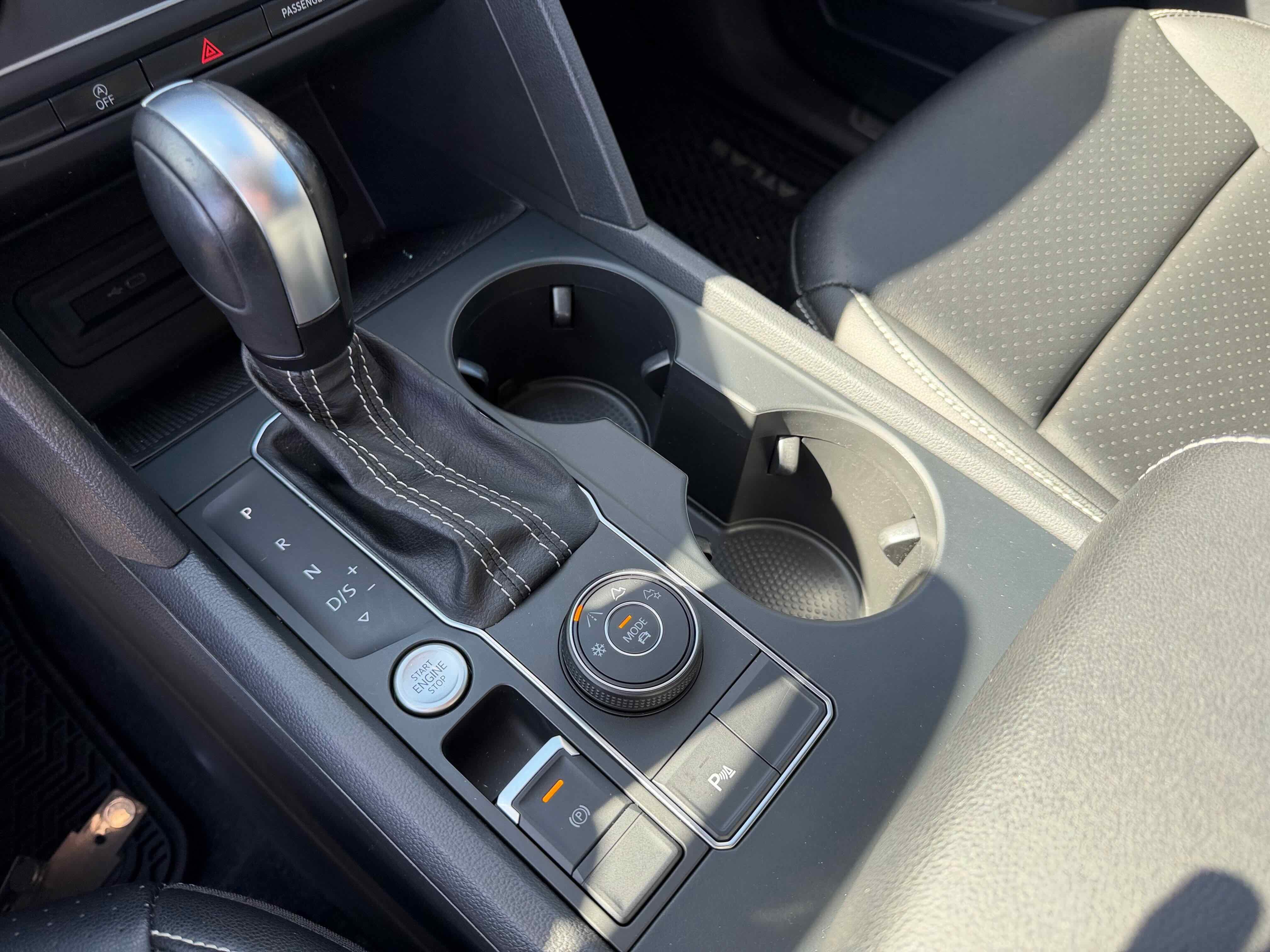 2021 Volkswagen Atlas 3.6L V6 SE w/Technology