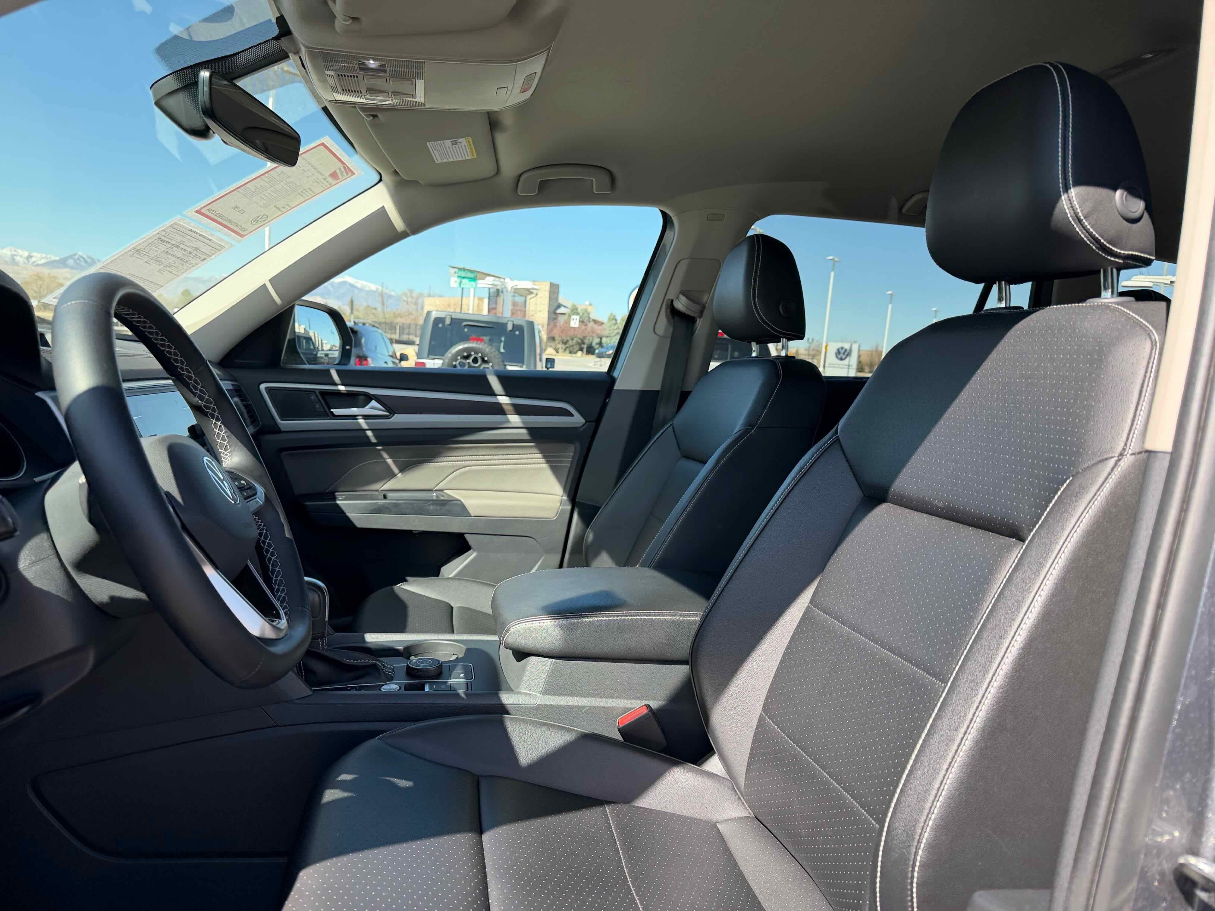 2021 Volkswagen Atlas 3.6L V6 SE w/Technology