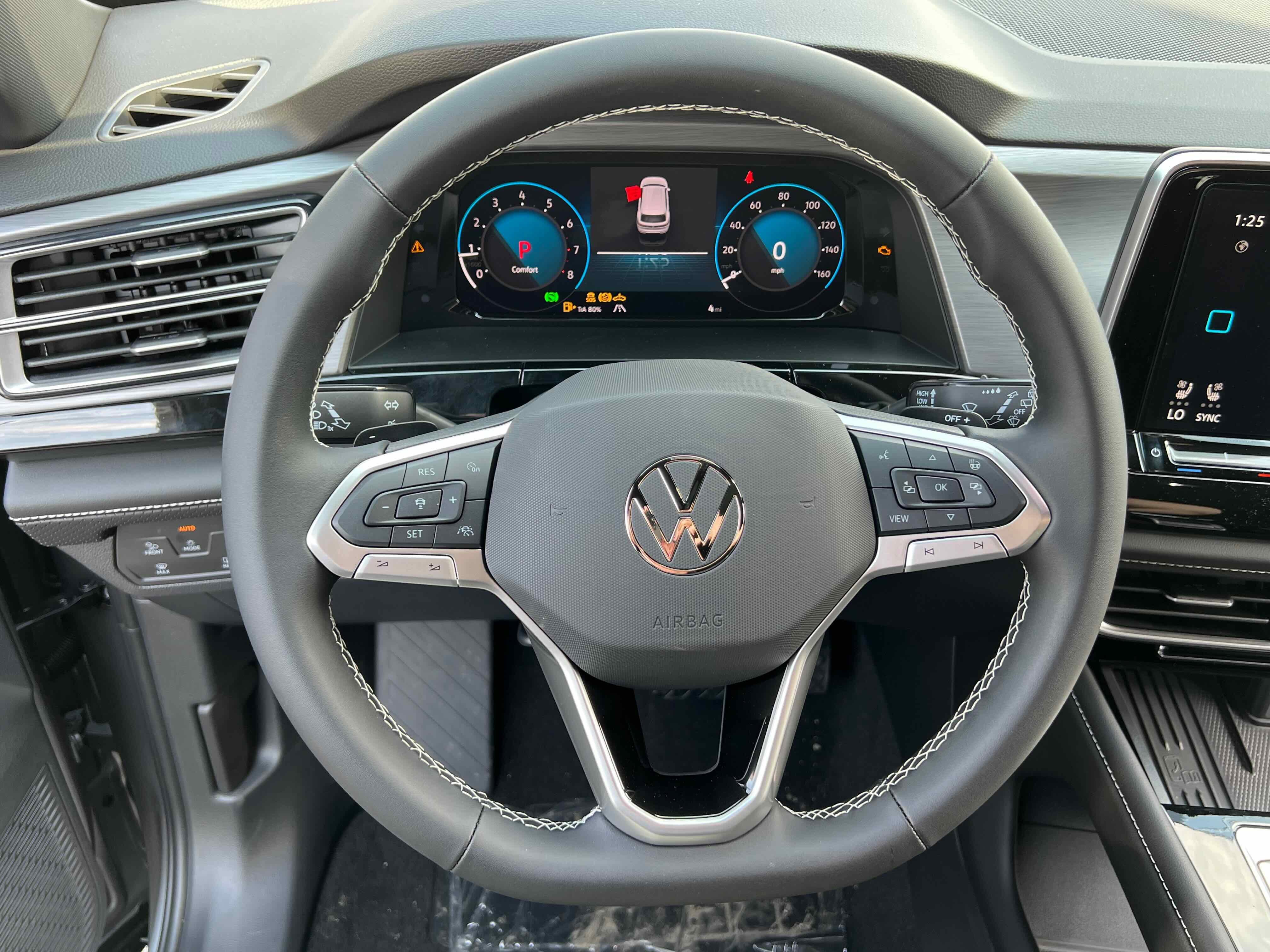 2026 Volkswagen Atlas Cross Sport 2.0T SE w/Technology