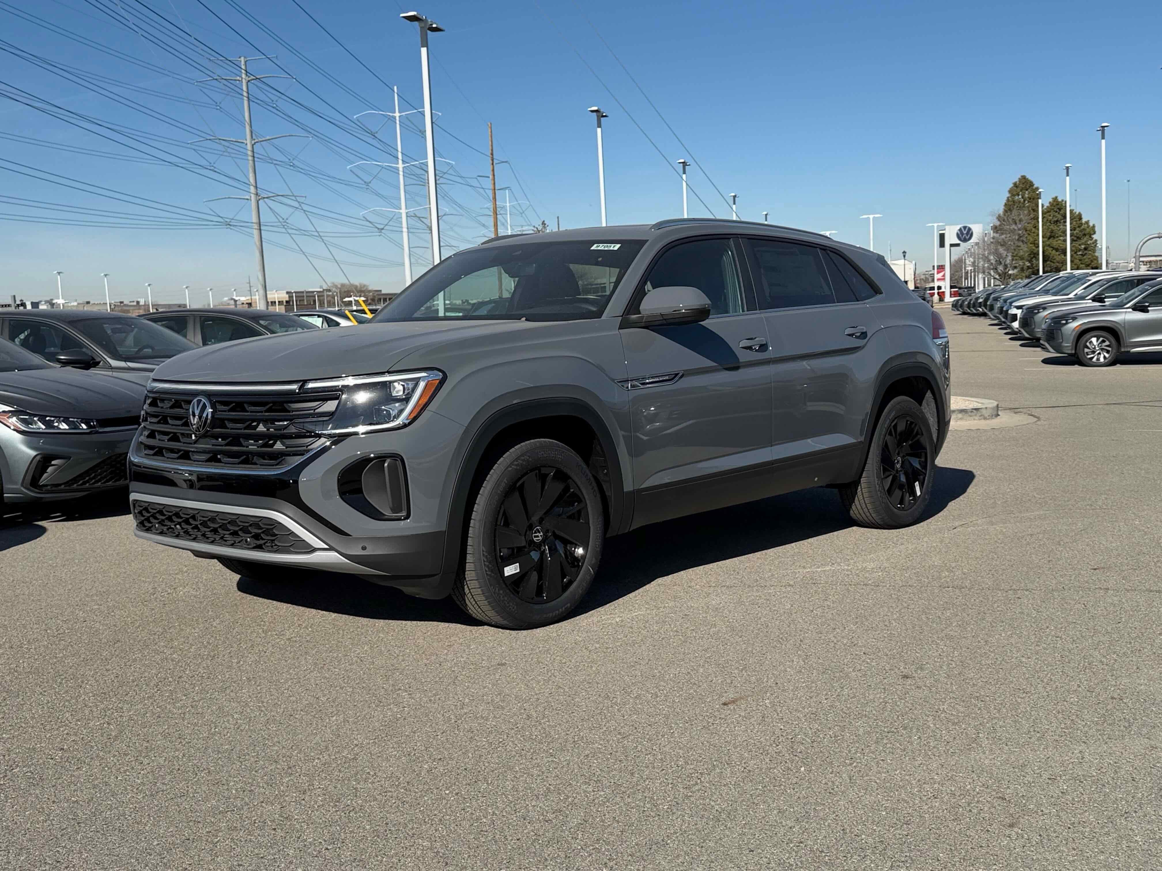 2026 Volkswagen Atlas Cross Sport 2.0T SE w/Technology