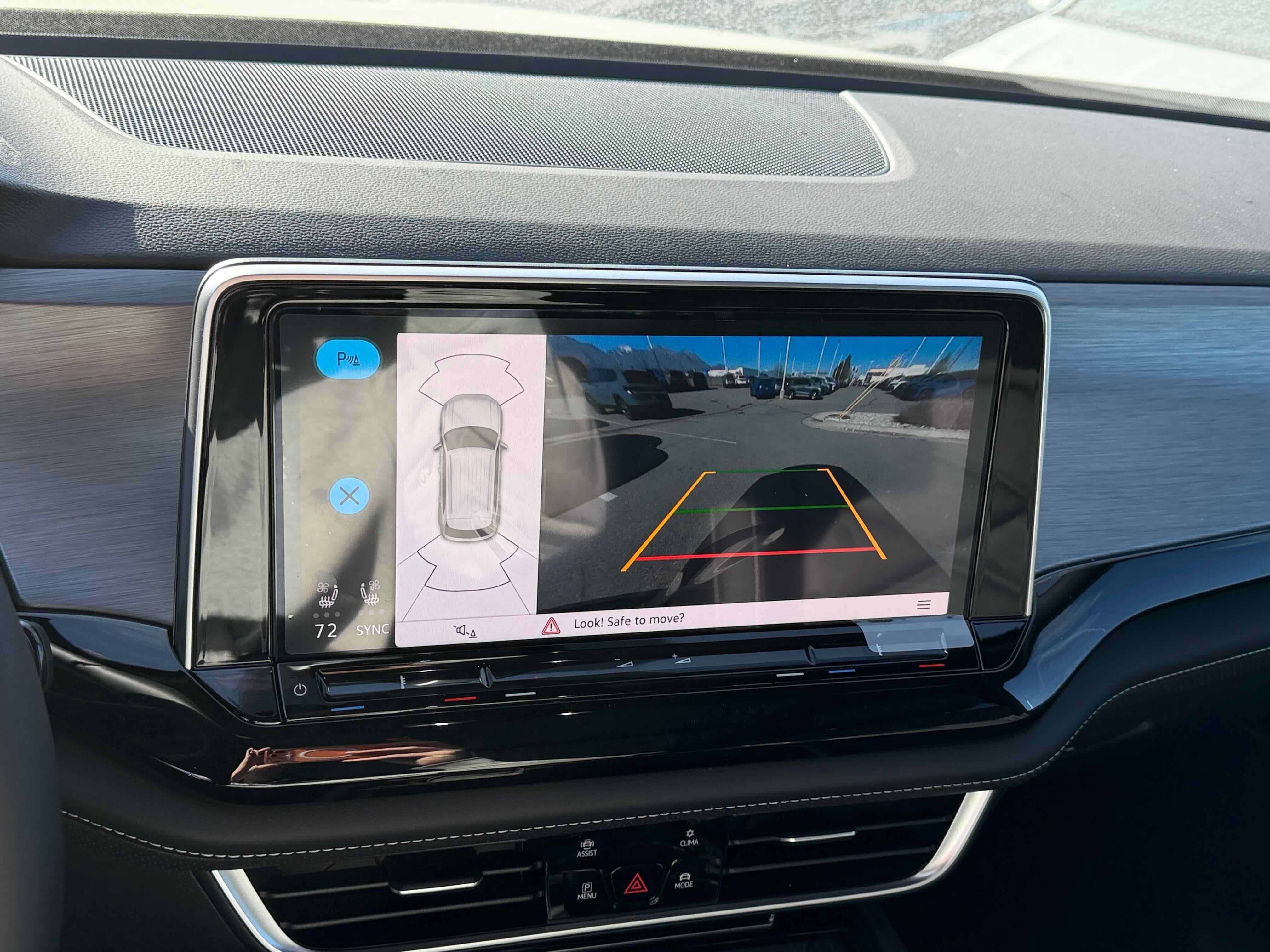 2026 Volkswagen Atlas Cross Sport 2.0T SE w/Technology