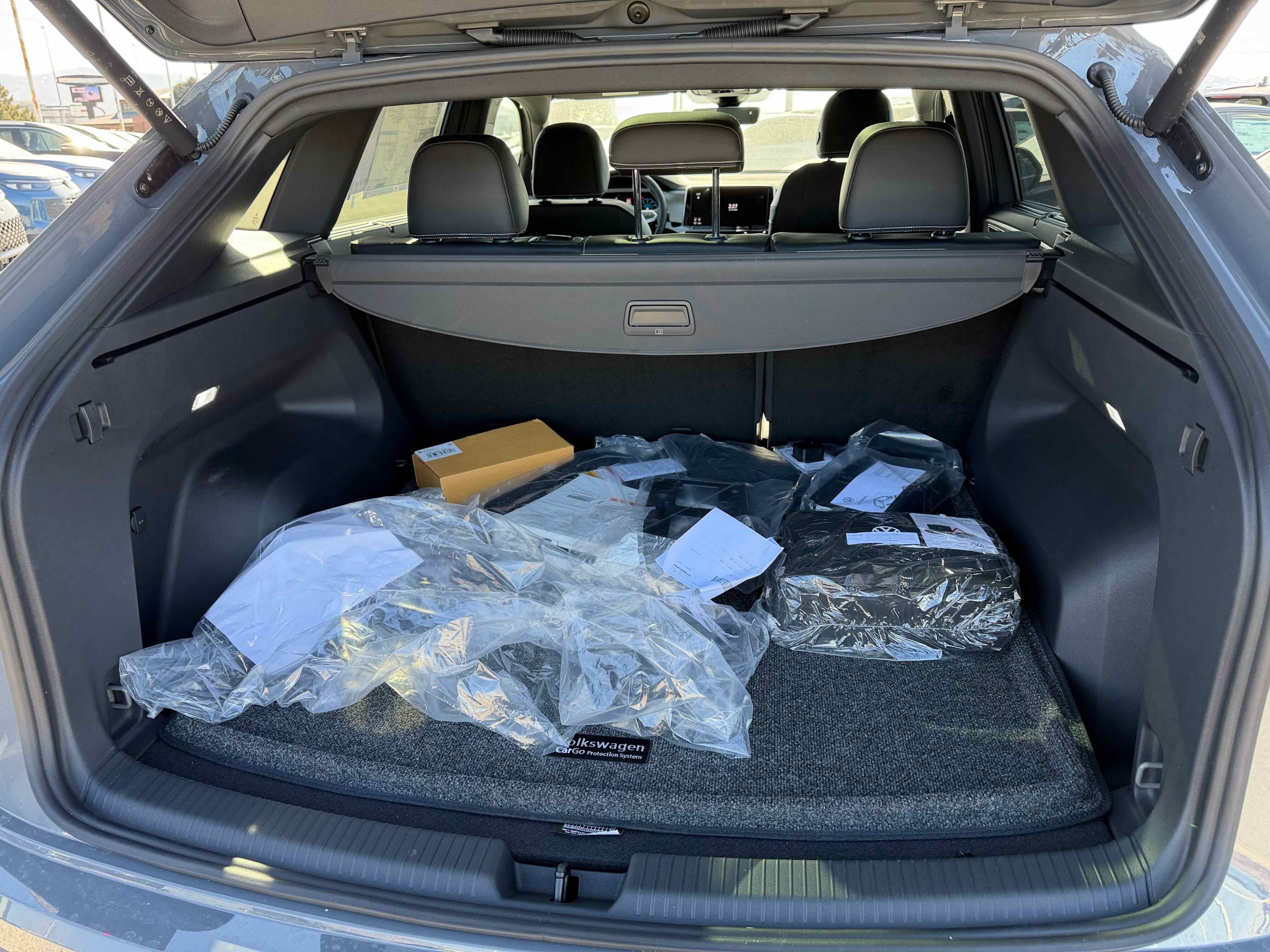 2026 Volkswagen Atlas Cross Sport 2.0T SE w/Technology