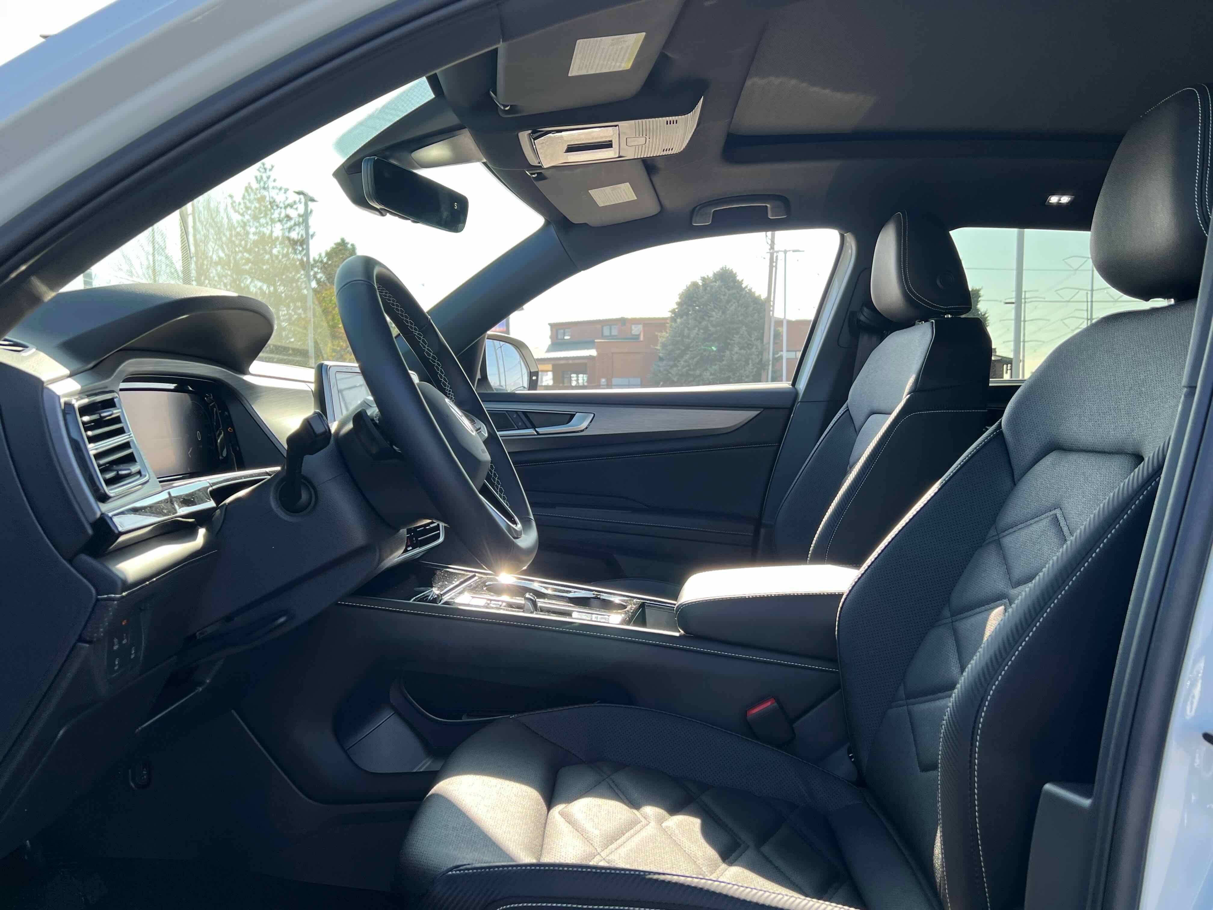 2026 Volkswagen Atlas Cross Sport 2.0T SE w/Technology