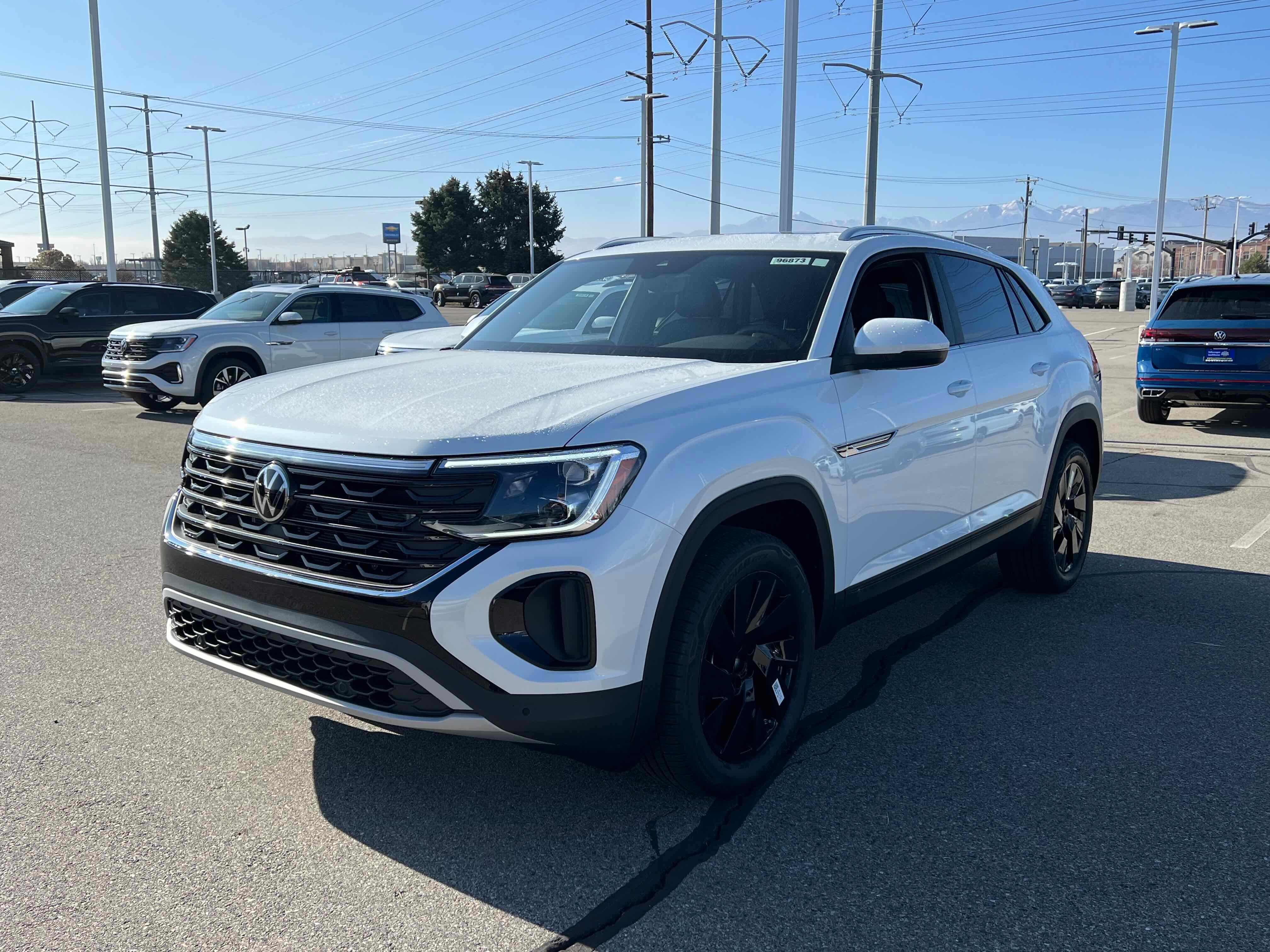 2026 Volkswagen Atlas Cross Sport 2.0T SE w/Technology