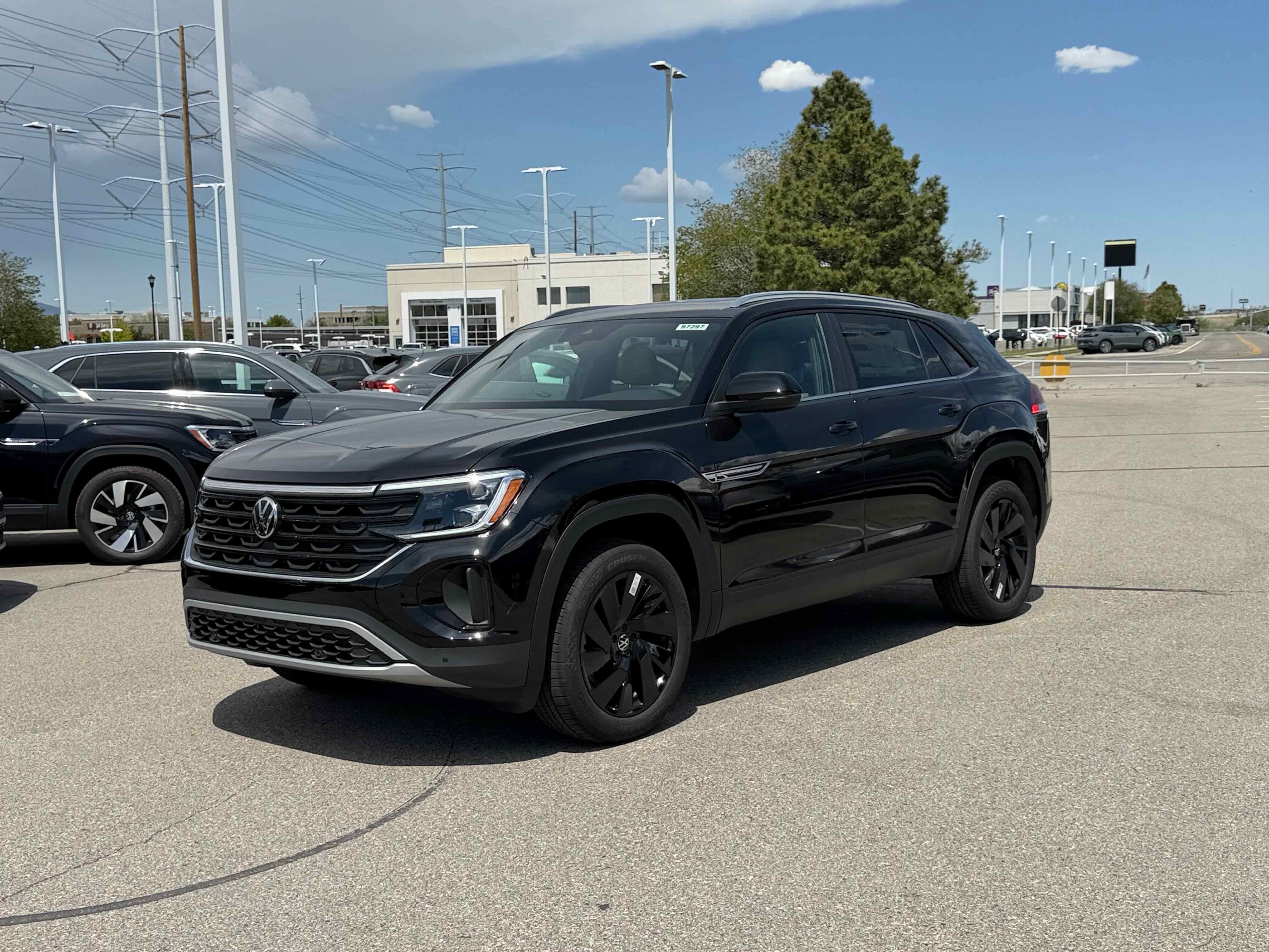 2026 Volkswagen Atlas Cross Sport 2.0T SE w/Tech 4MOTION's photo