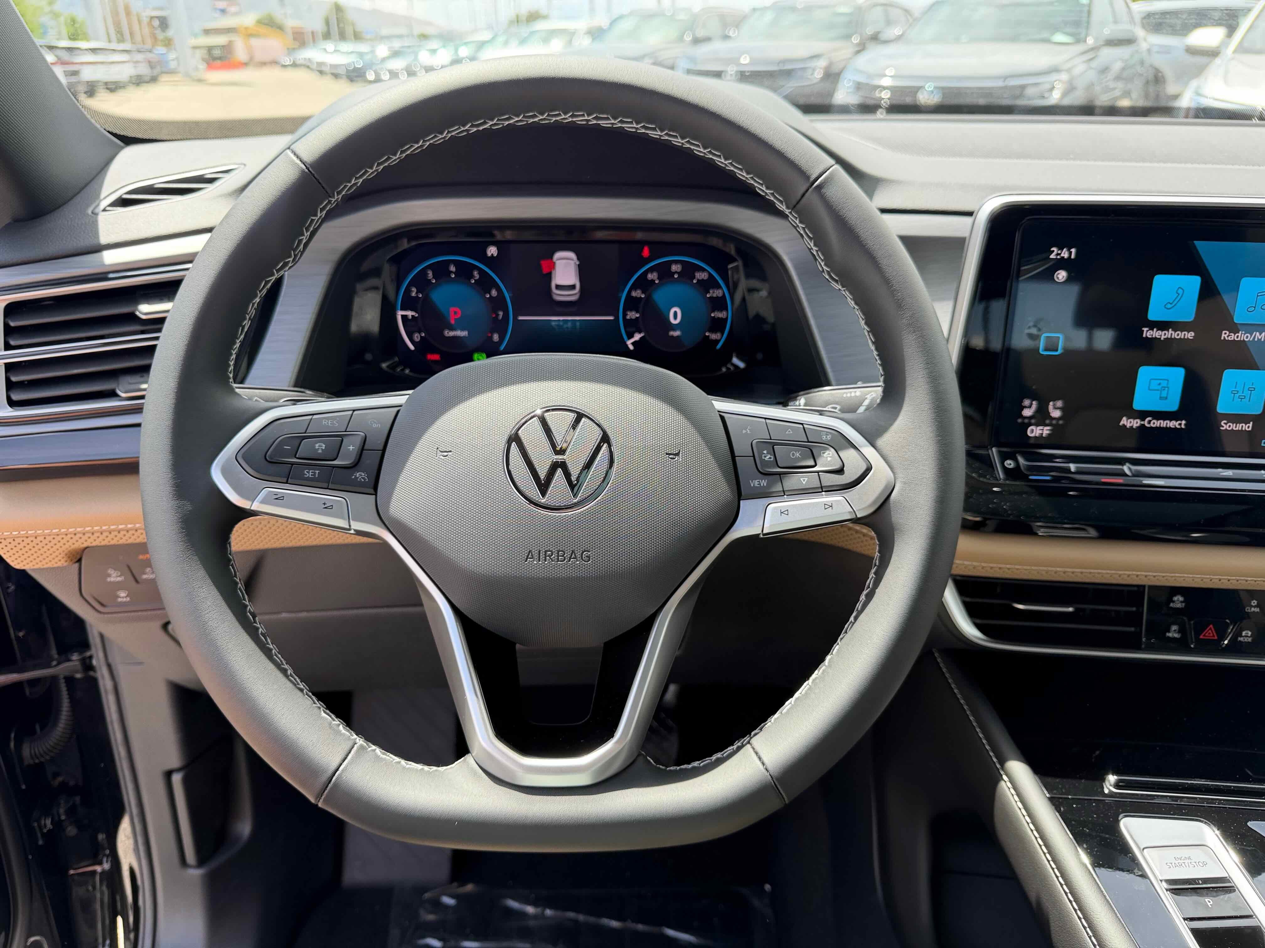 2026 Volkswagen Atlas Cross Sport 2.0T SE w/Technology