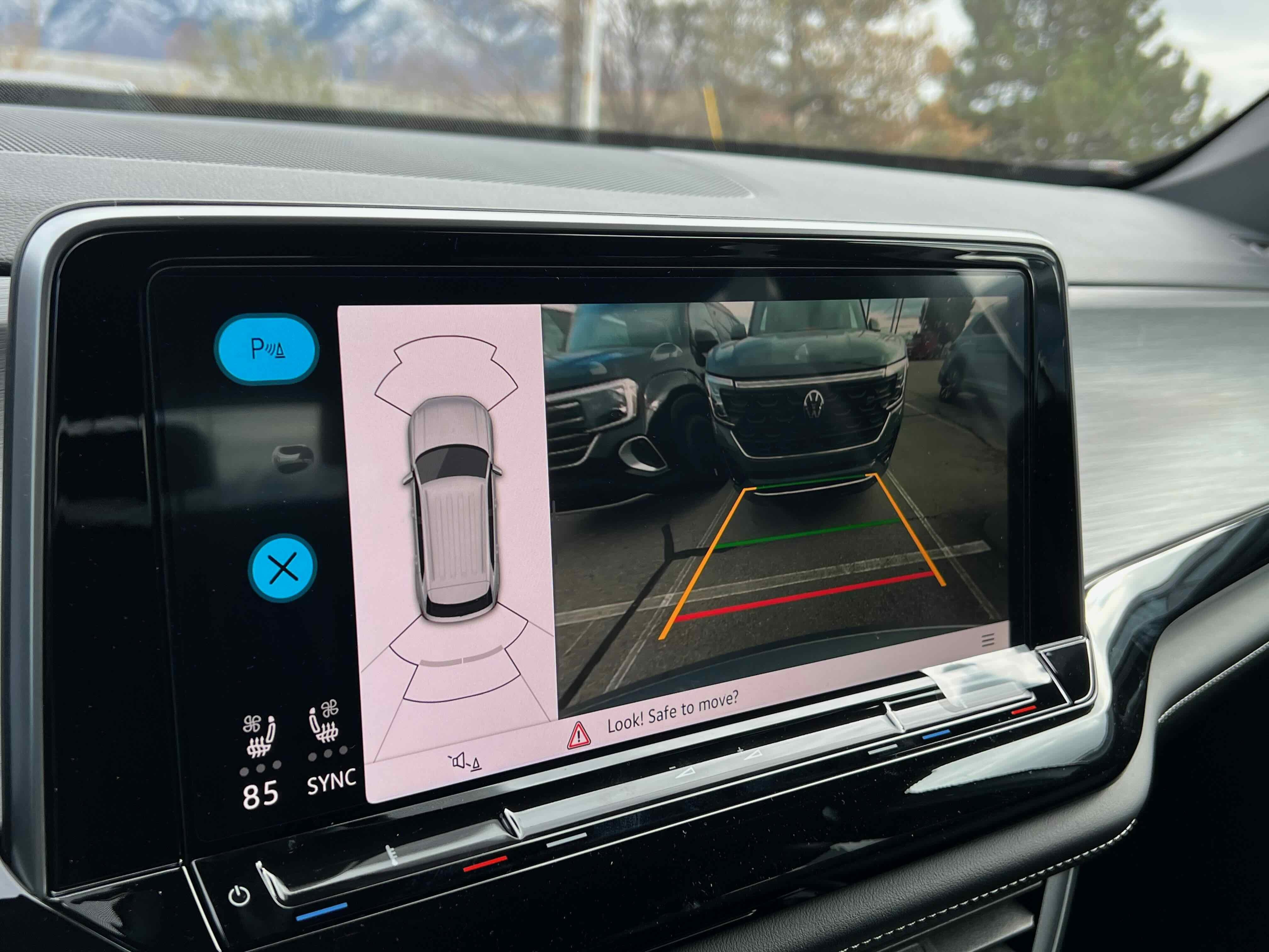 2026 Volkswagen Atlas Cross Sport 2.0T SE w/Technology