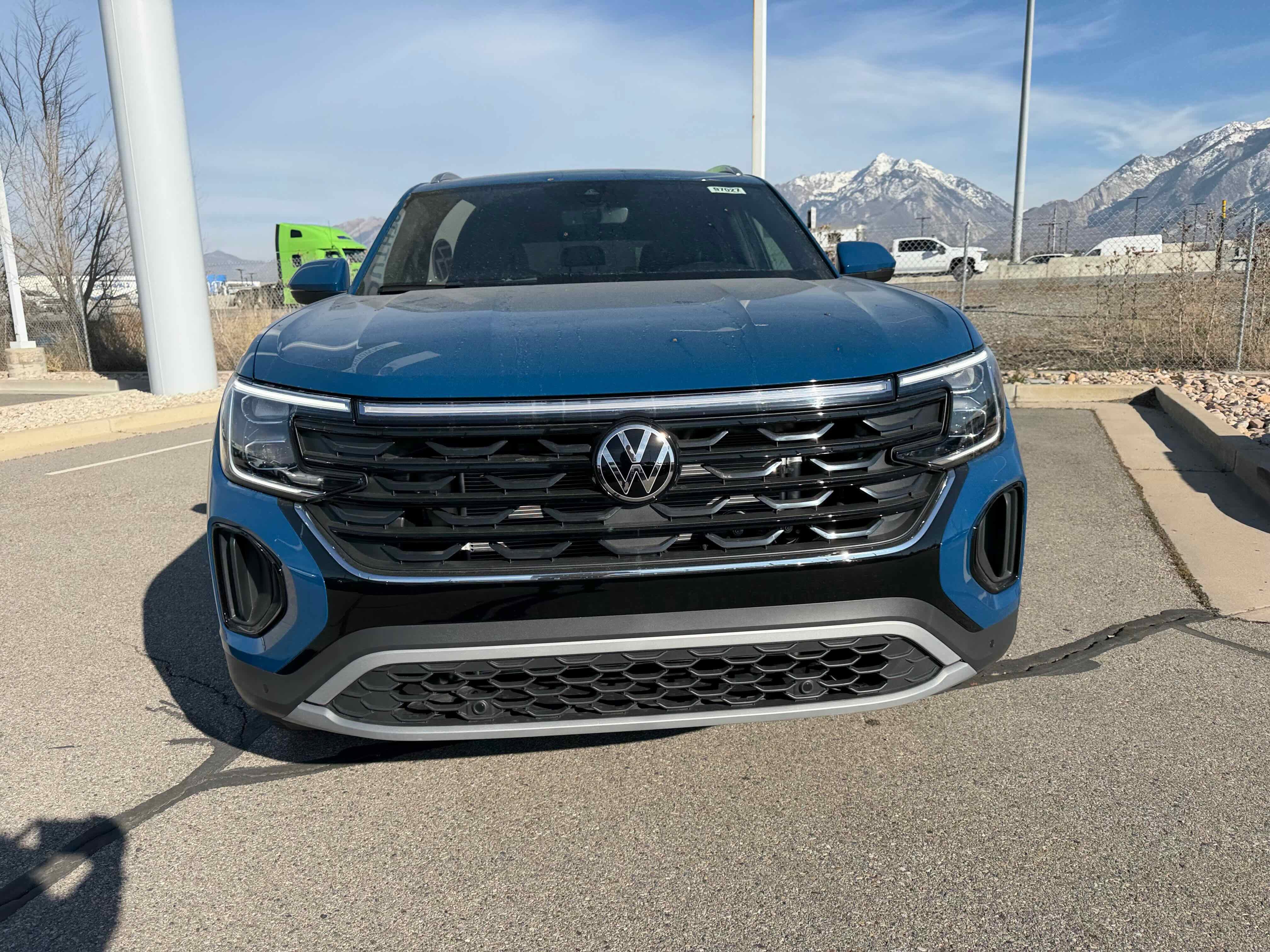 2026 Volkswagen Atlas Cross Sport 2.0T SE w/Technology