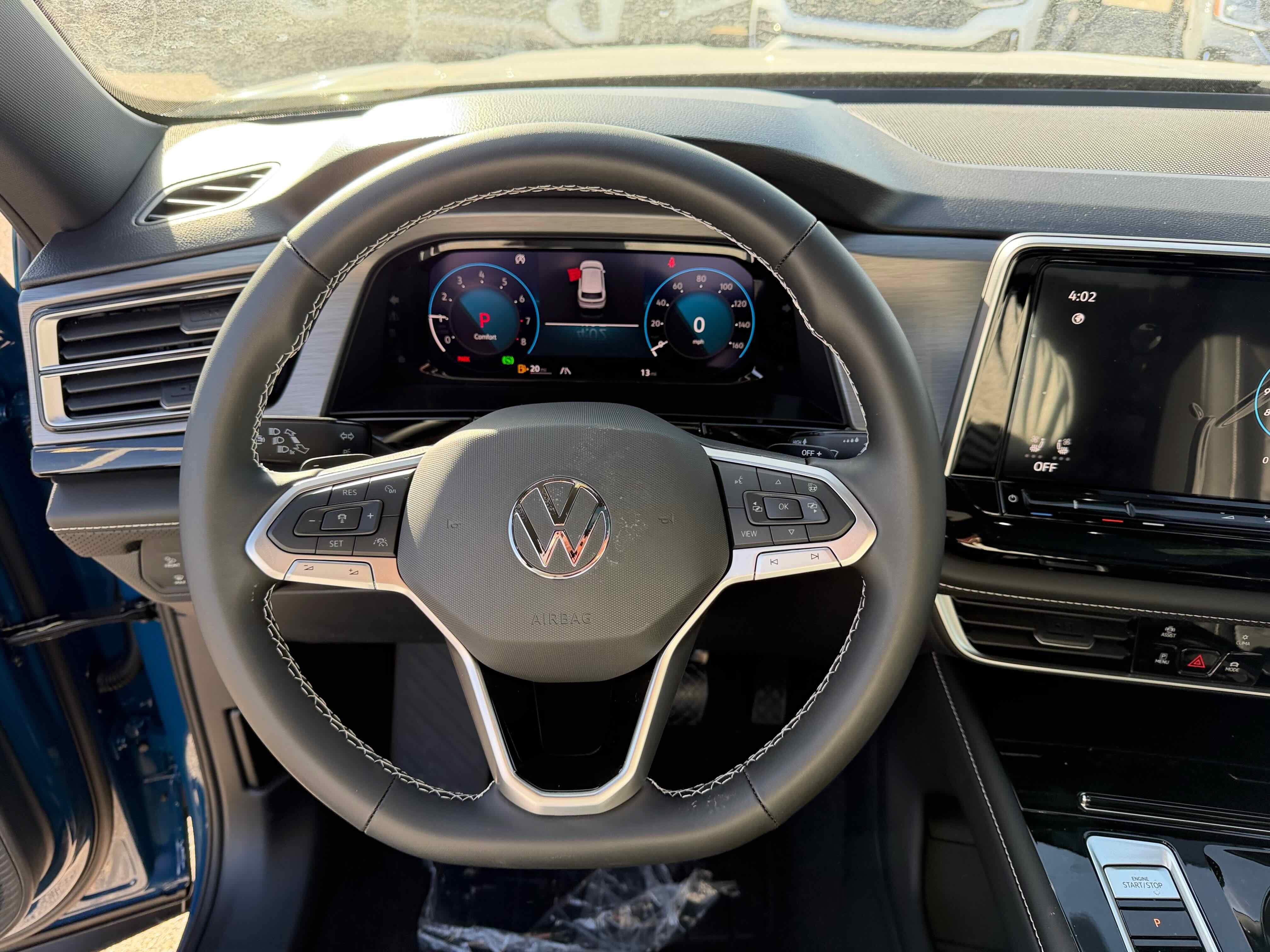 2026 Volkswagen Atlas Cross Sport 2.0T SE w/Technology