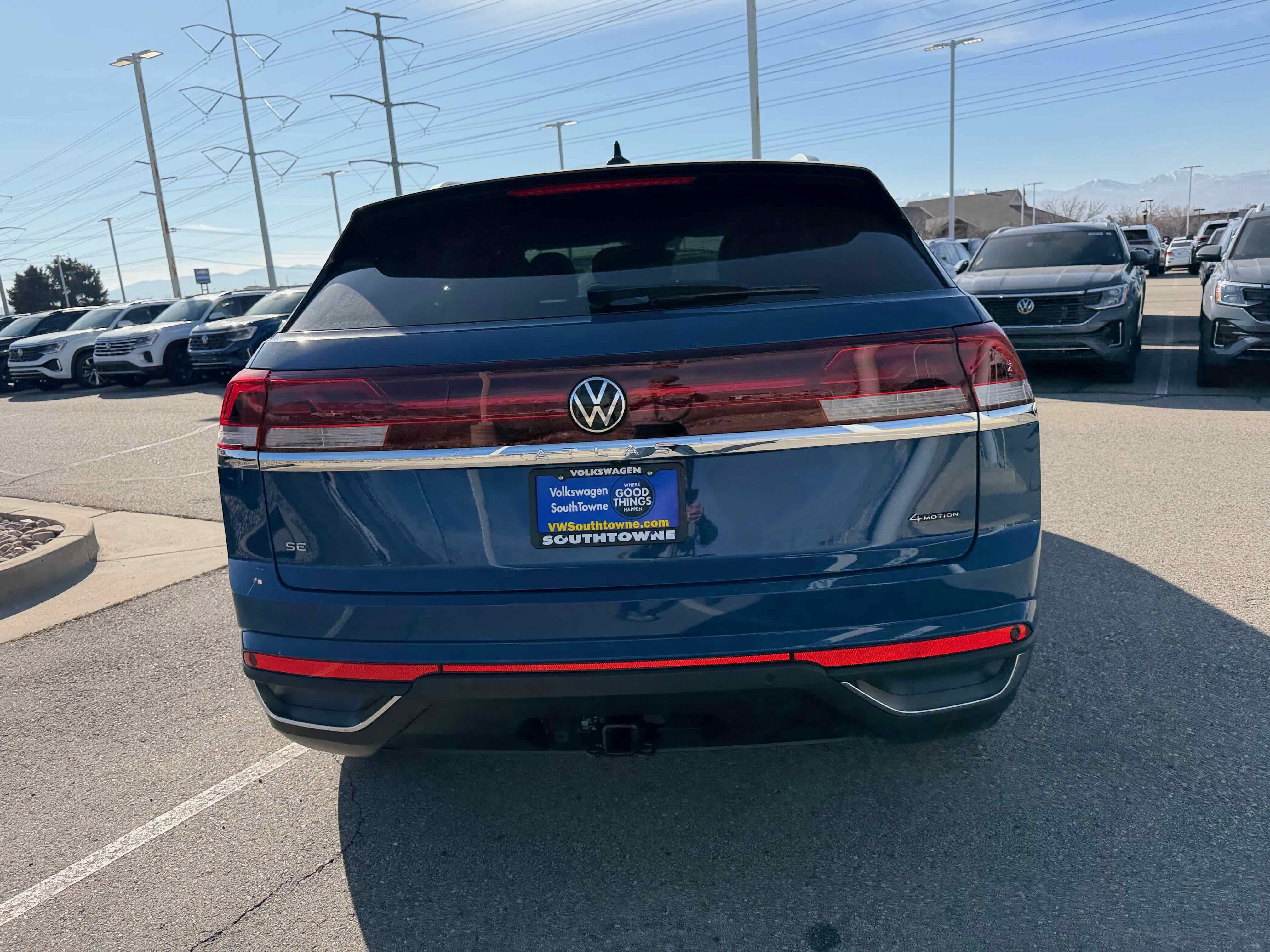 2026 Volkswagen Atlas Cross Sport 2.0T SE w/Technology