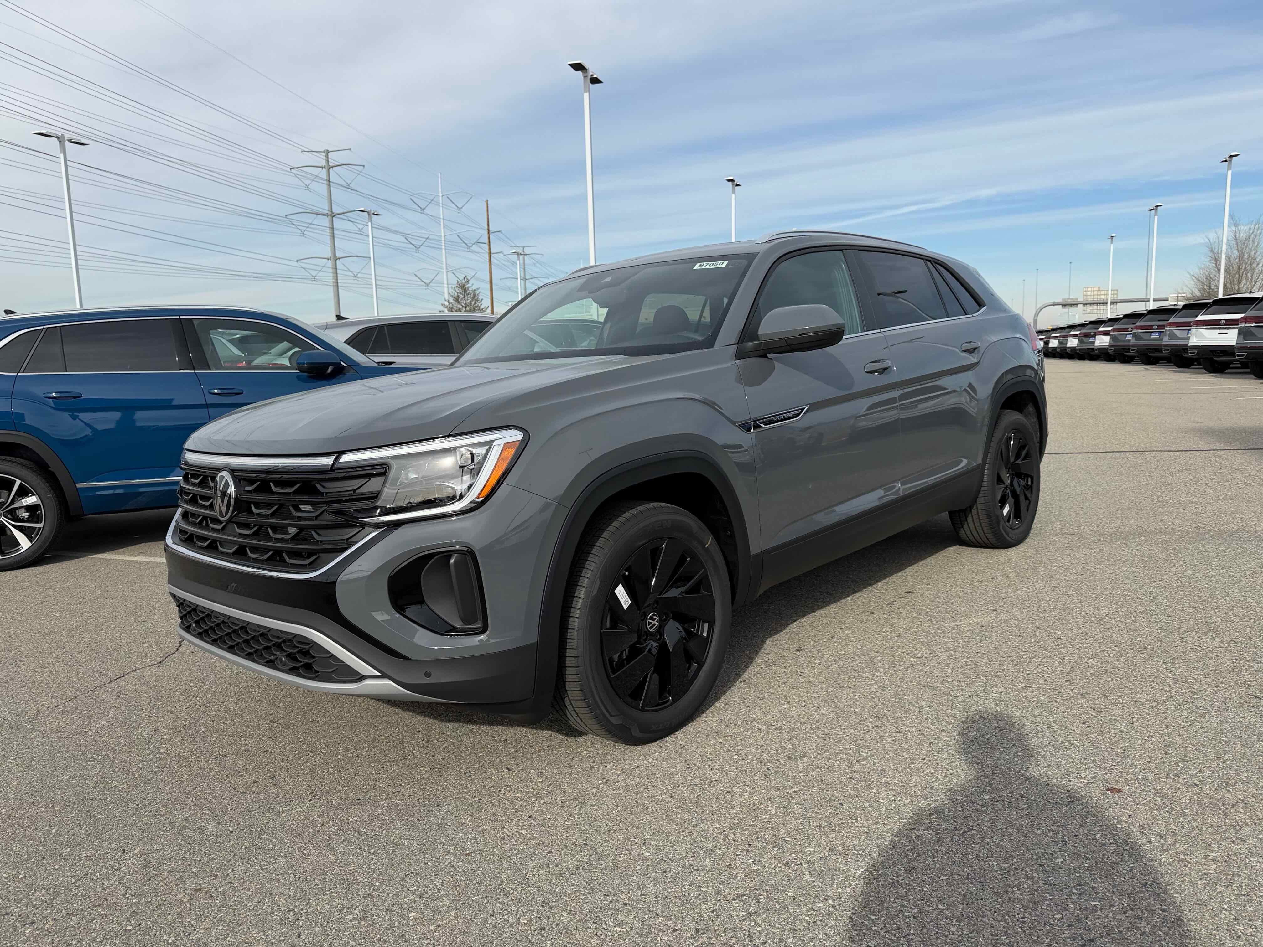 2026 Volkswagen Atlas Cross Sport 2.0T SE w/Technology