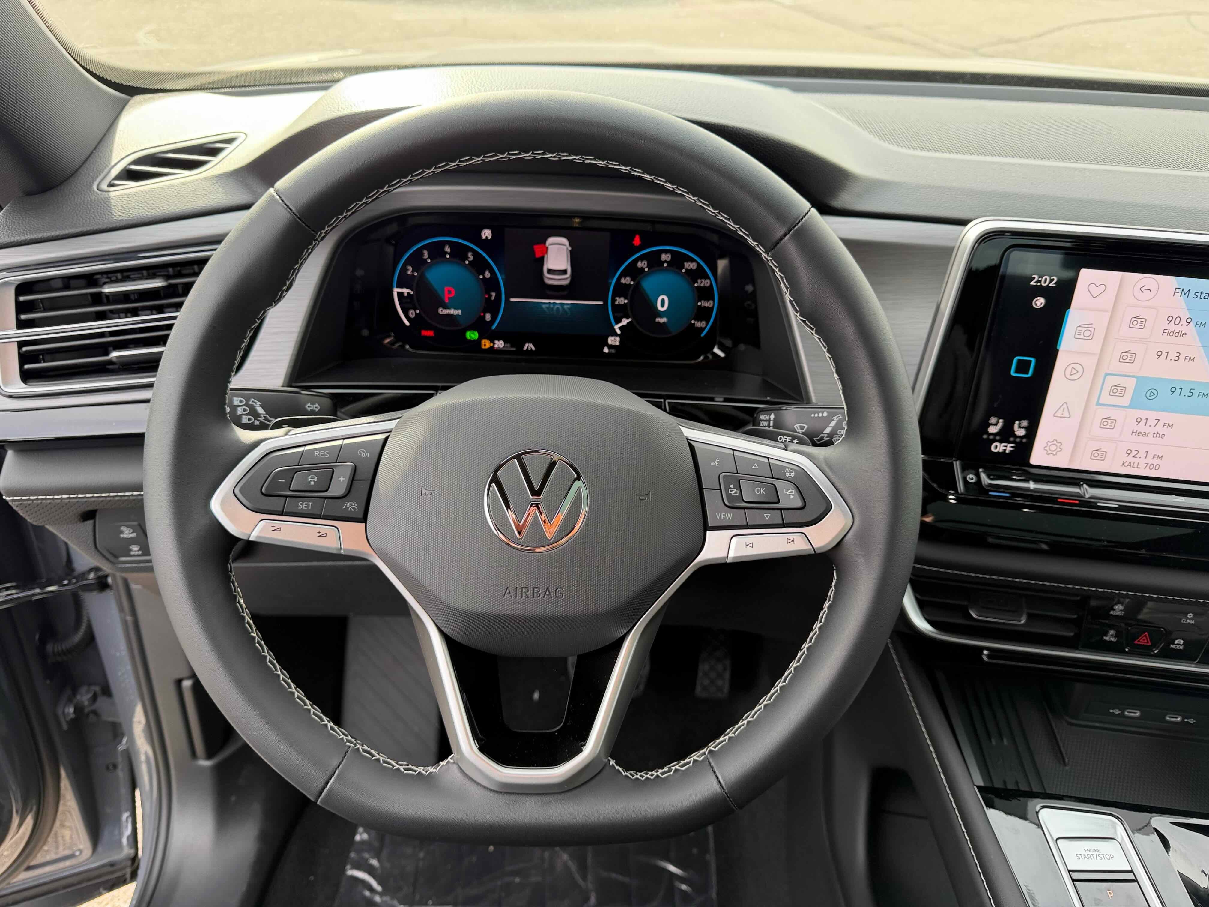 2026 Volkswagen Atlas Cross Sport 2.0T SE w/Technology