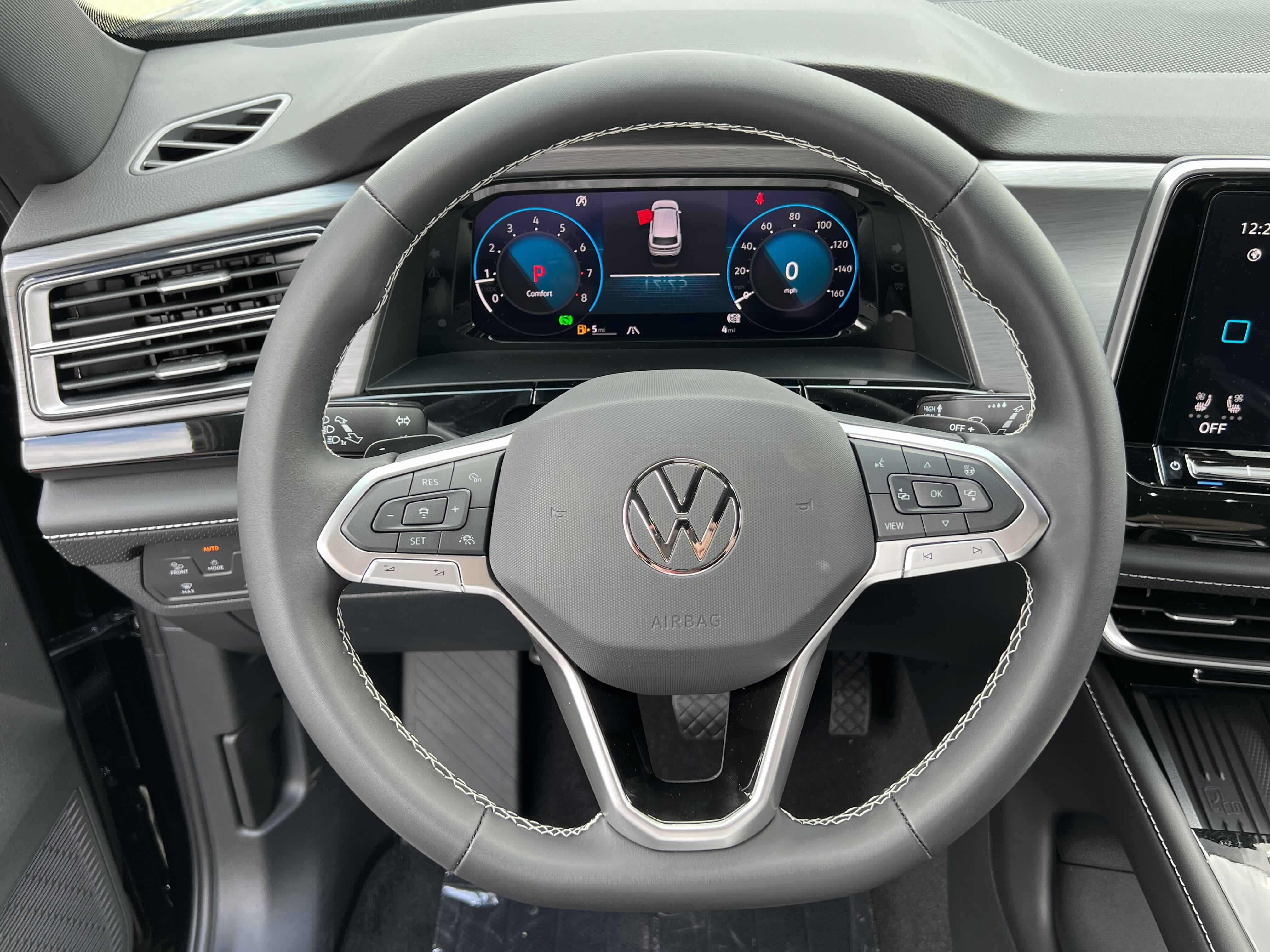 2026 Volkswagen Atlas Cross Sport 2.0T SE w/Technology