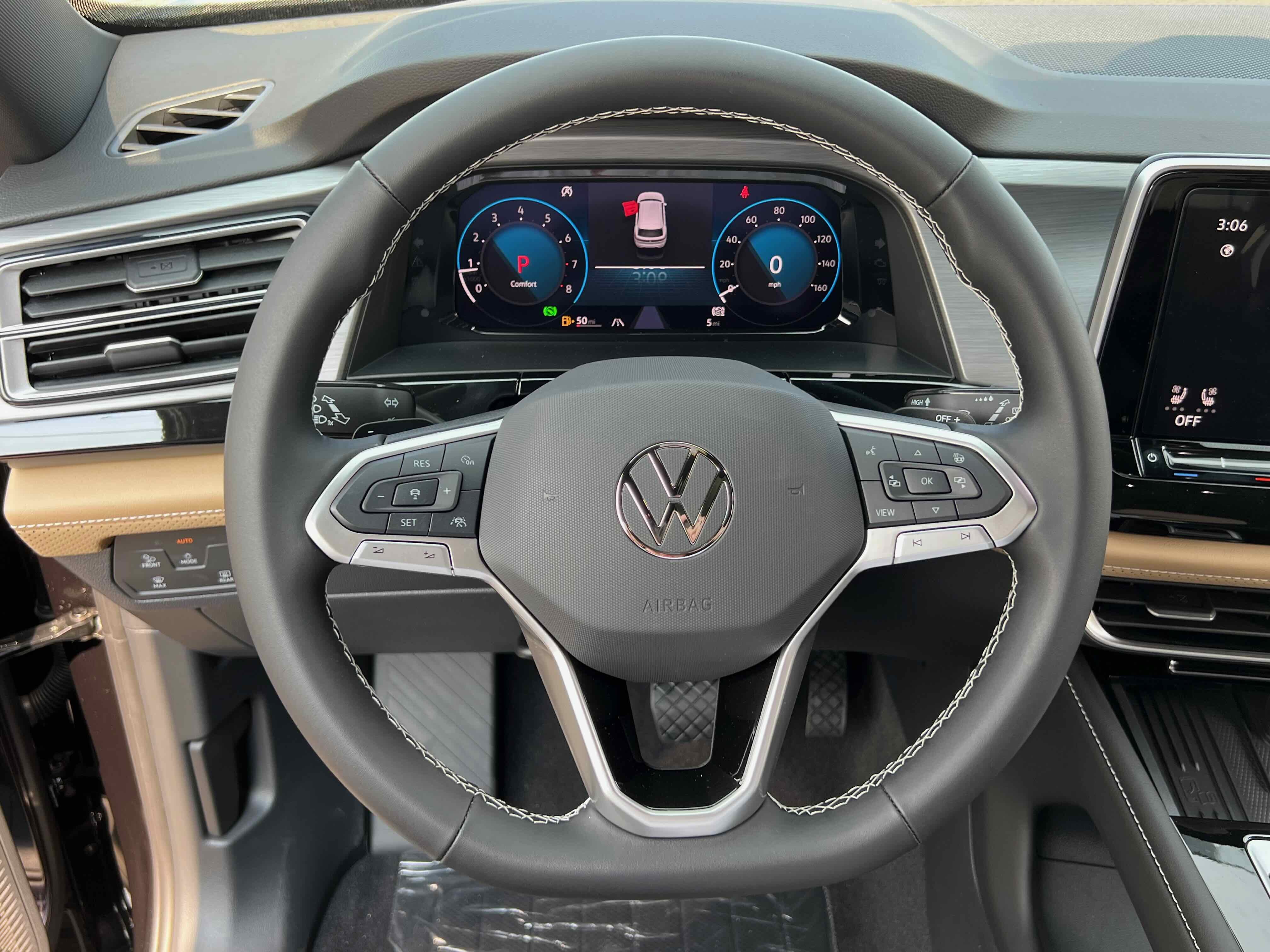 2026 Volkswagen Atlas Cross Sport 2.0T SE w/Technology