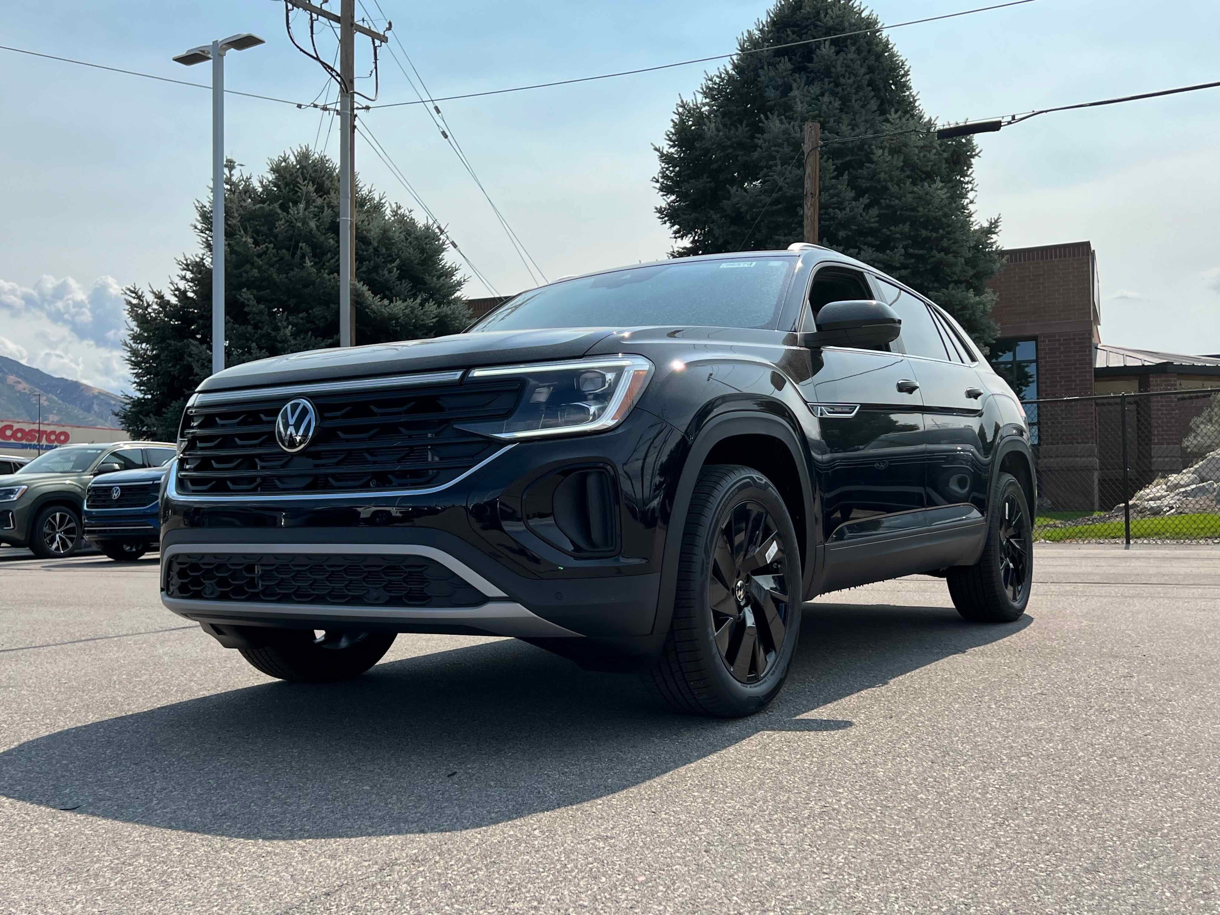 2026 Volkswagen Atlas Cross Sport 2.0T SE w/Technology