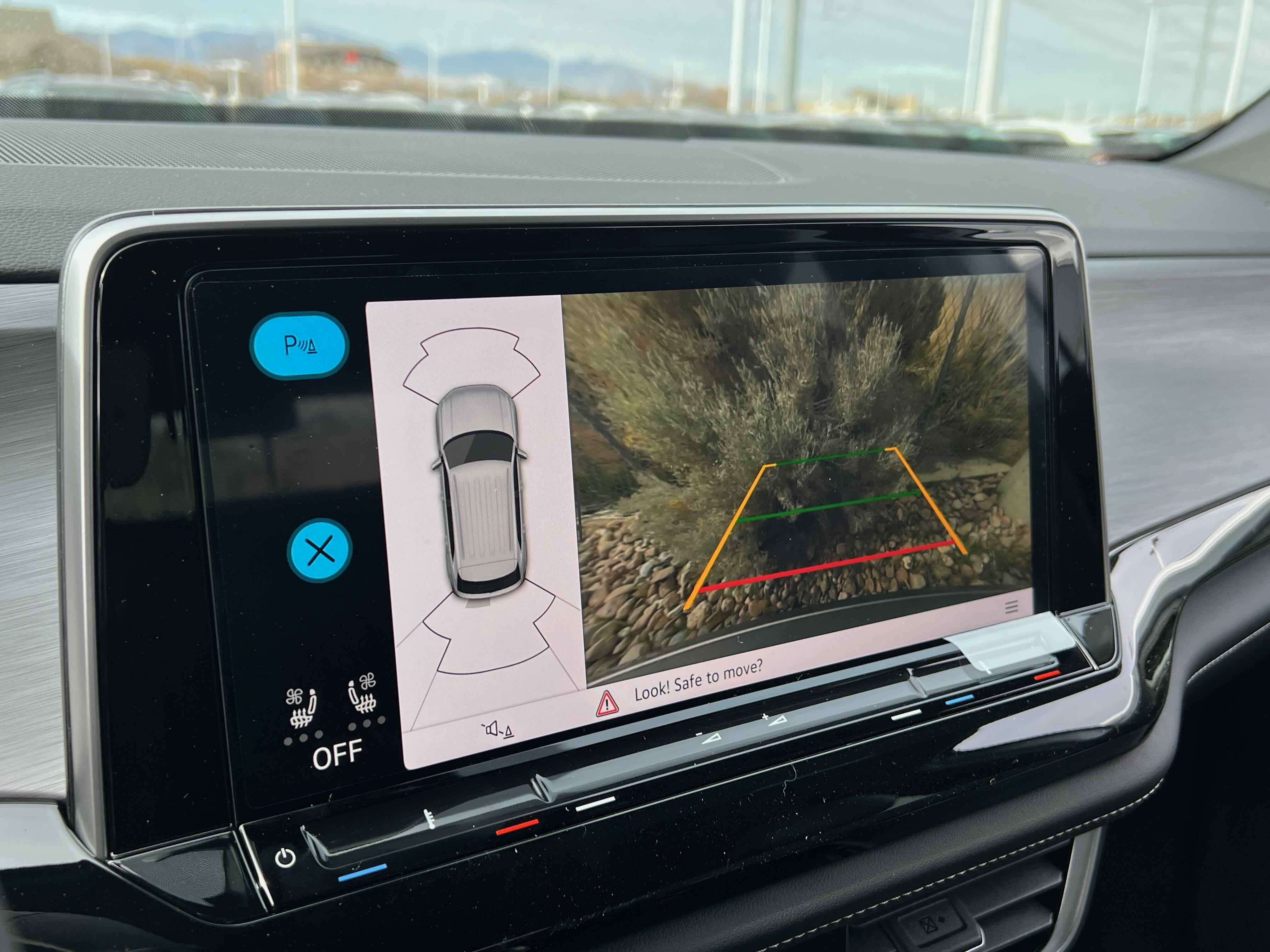 2026 Volkswagen Atlas Cross Sport 2.0T SE w/Technology