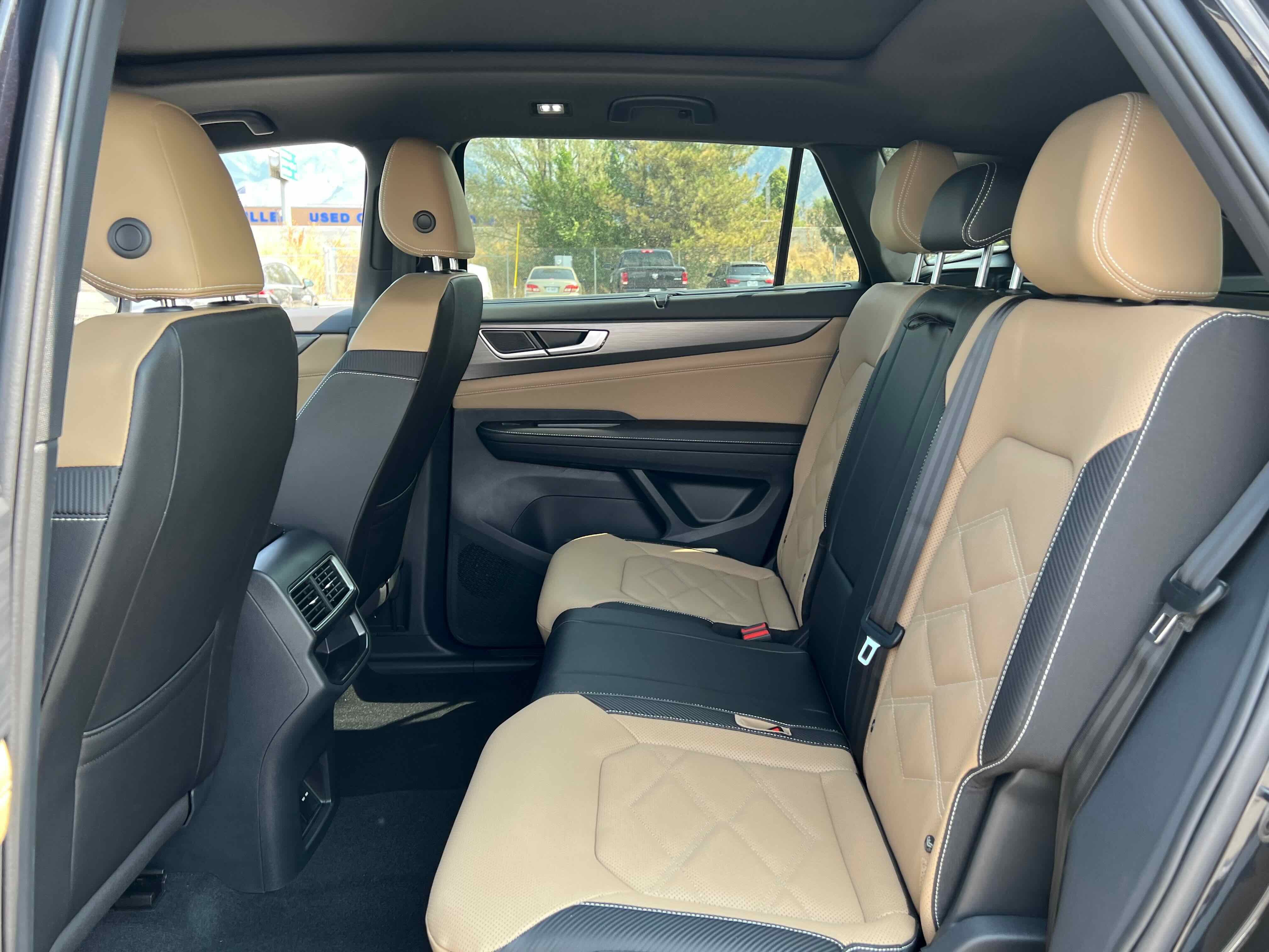 2026 Volkswagen Atlas Cross Sport 2.0T SE w/Technology