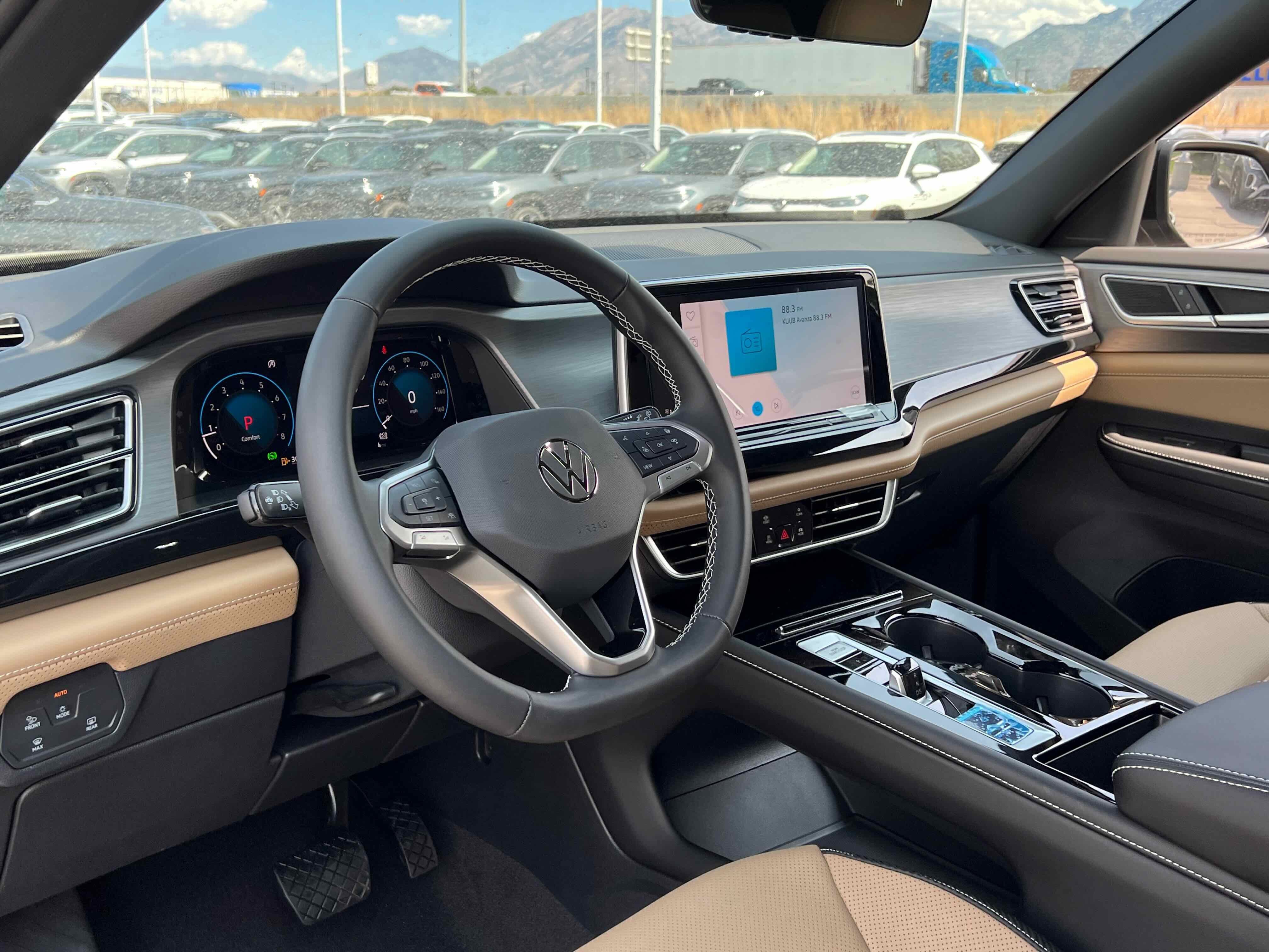 2026 Volkswagen Atlas Cross Sport 2.0T SE w/Technology