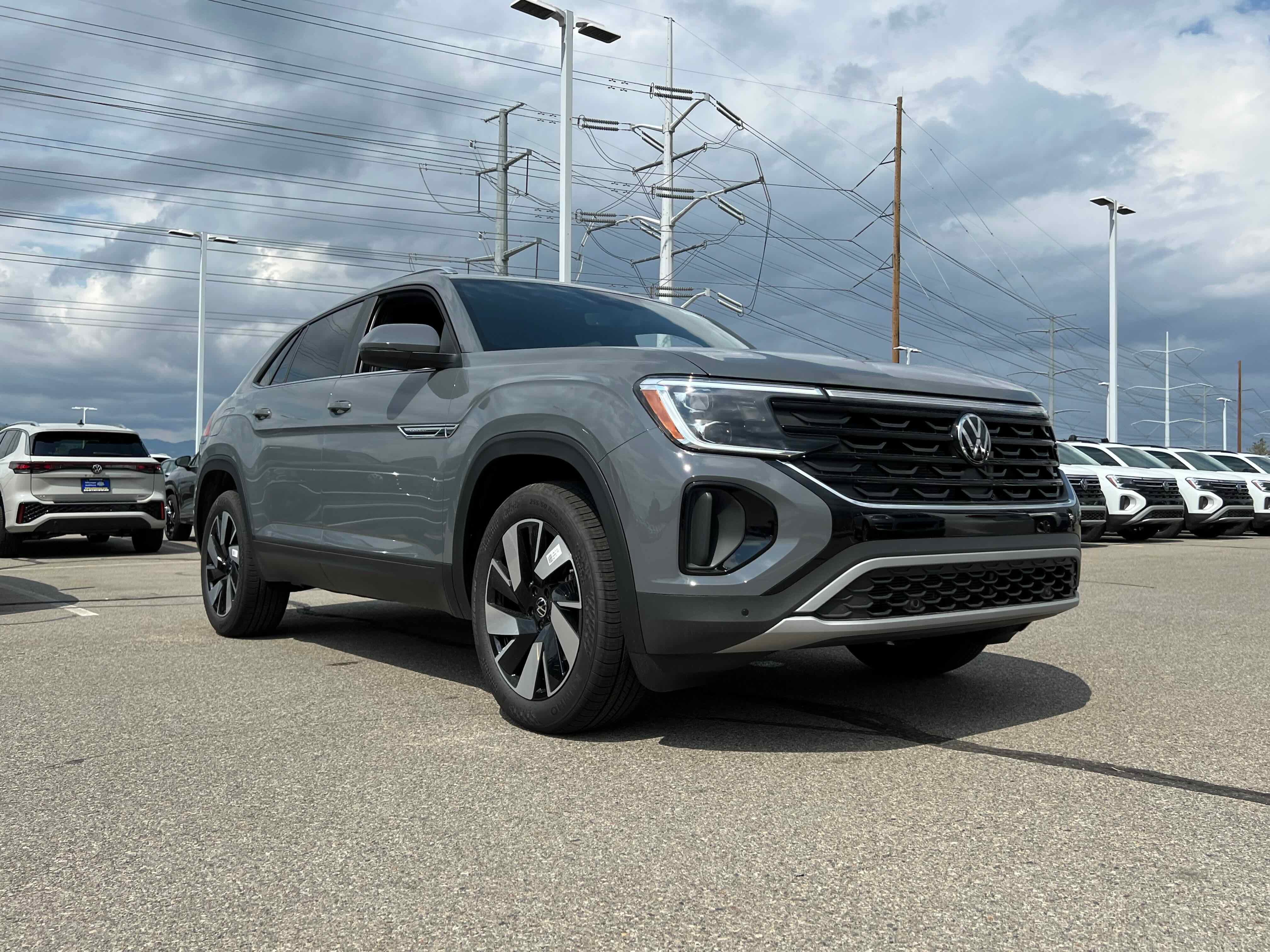 2026 Volkswagen Atlas Cross Sport 2.0T SE w/Technology