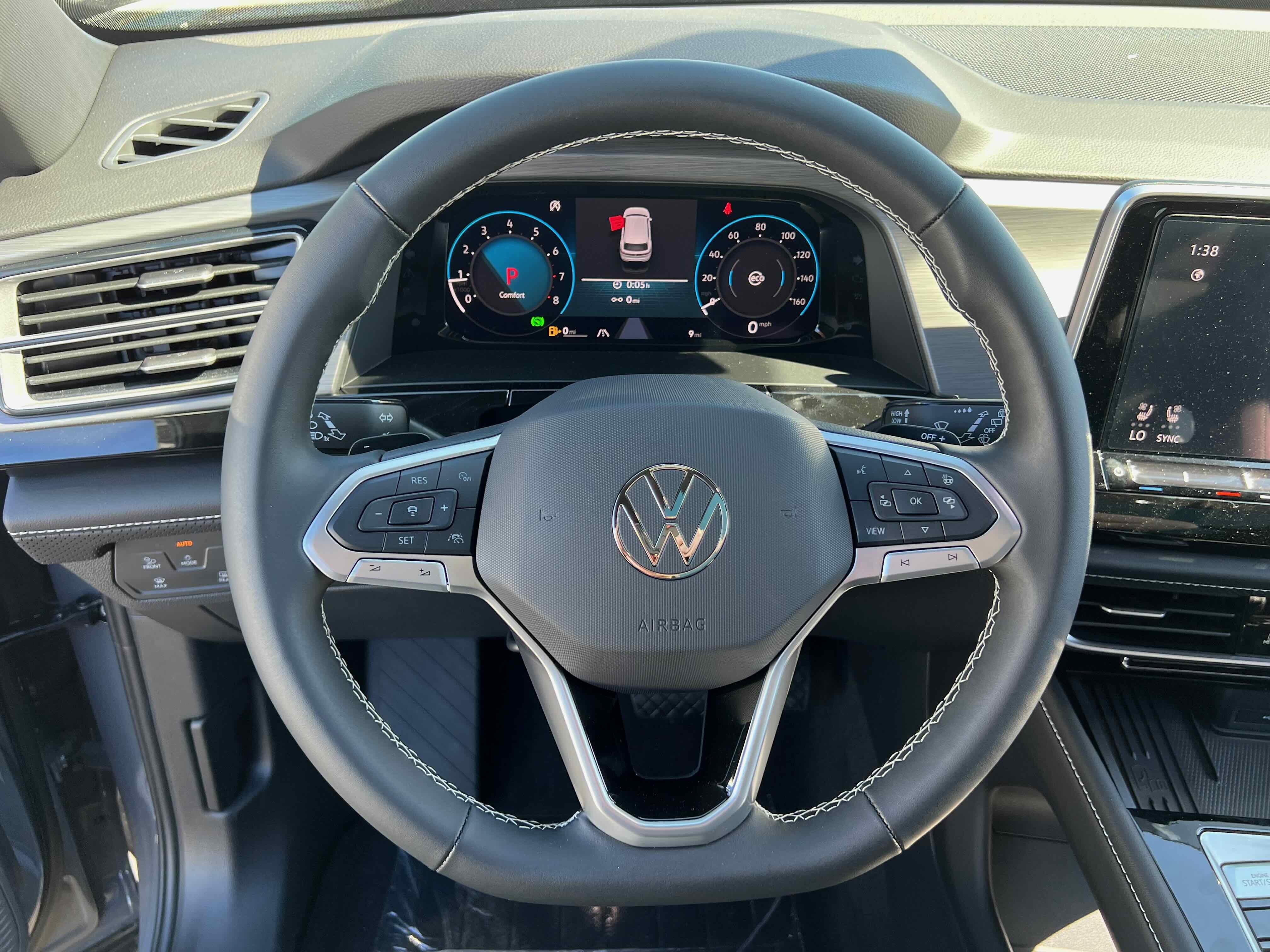 2026 Volkswagen Atlas Cross Sport 2.0T SE w/Technology