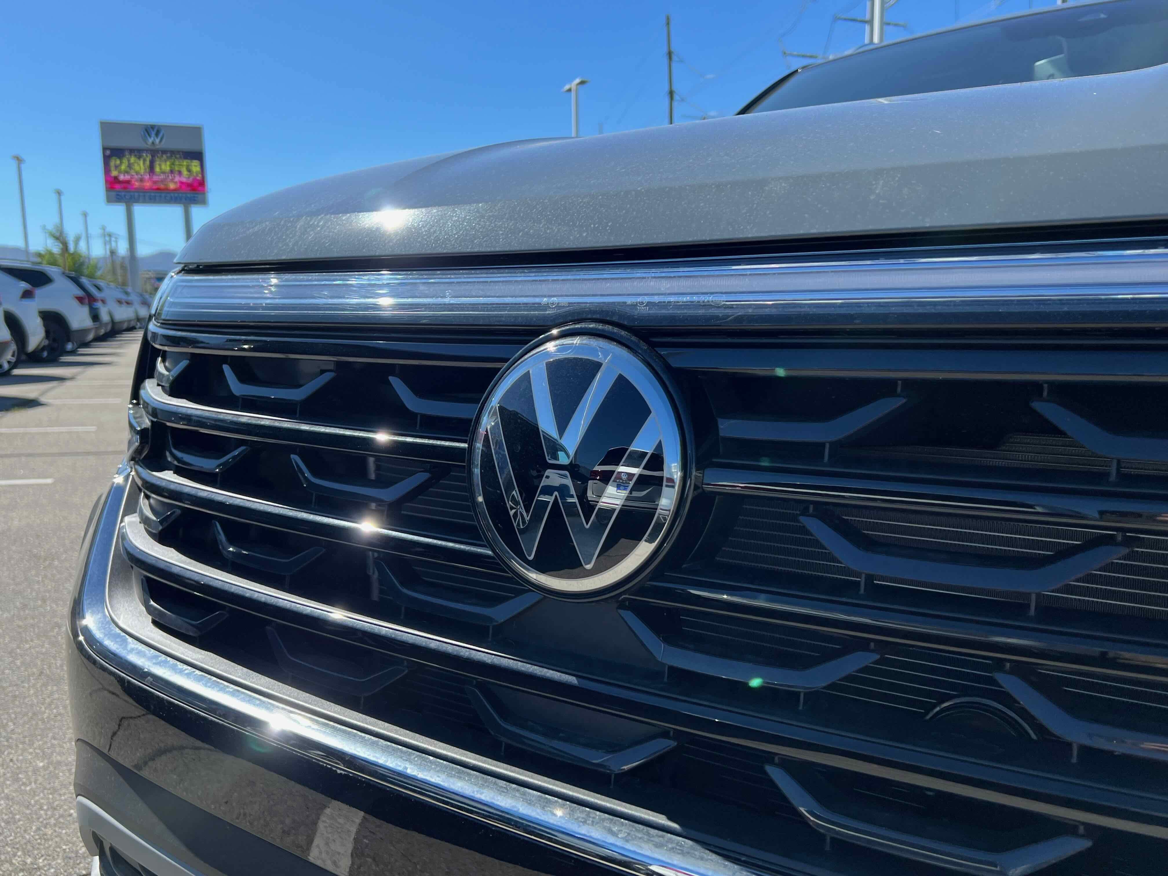 2026 Volkswagen Atlas Cross Sport 2.0T SE w/Technology