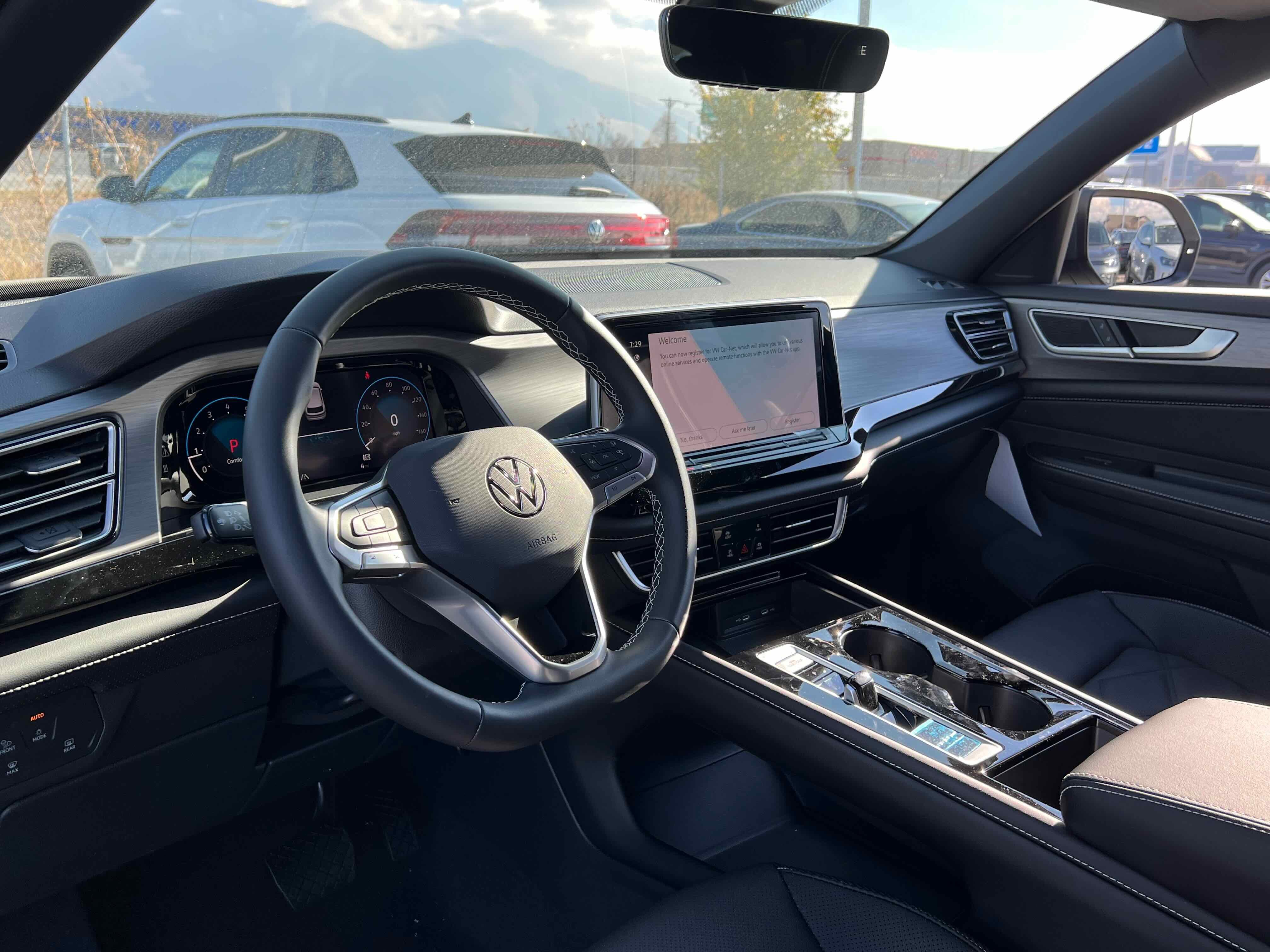 2026 Volkswagen Atlas Cross Sport 2.0T SE w/Technology