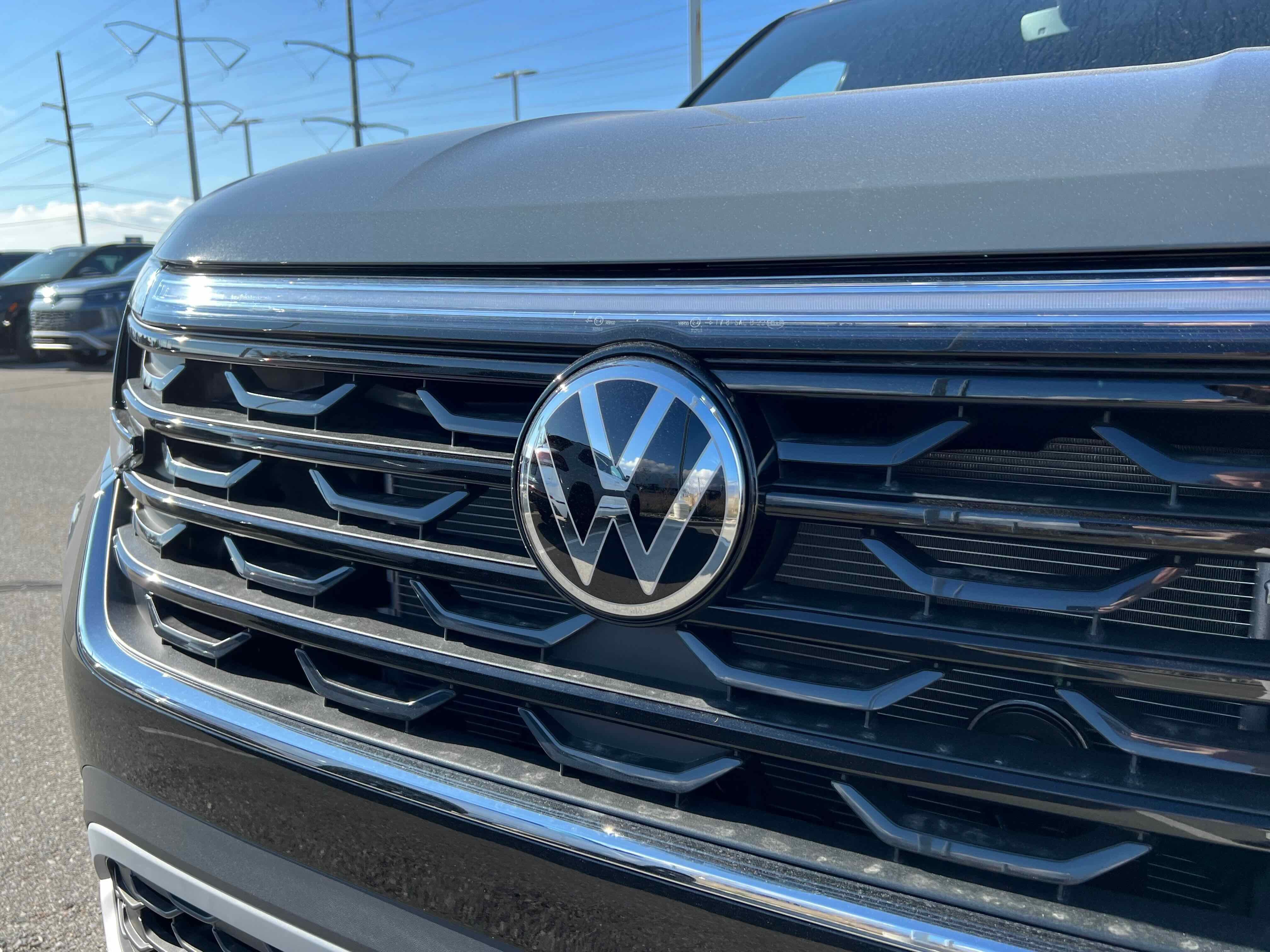 2026 Volkswagen Atlas Cross Sport 2.0T SE w/Technology