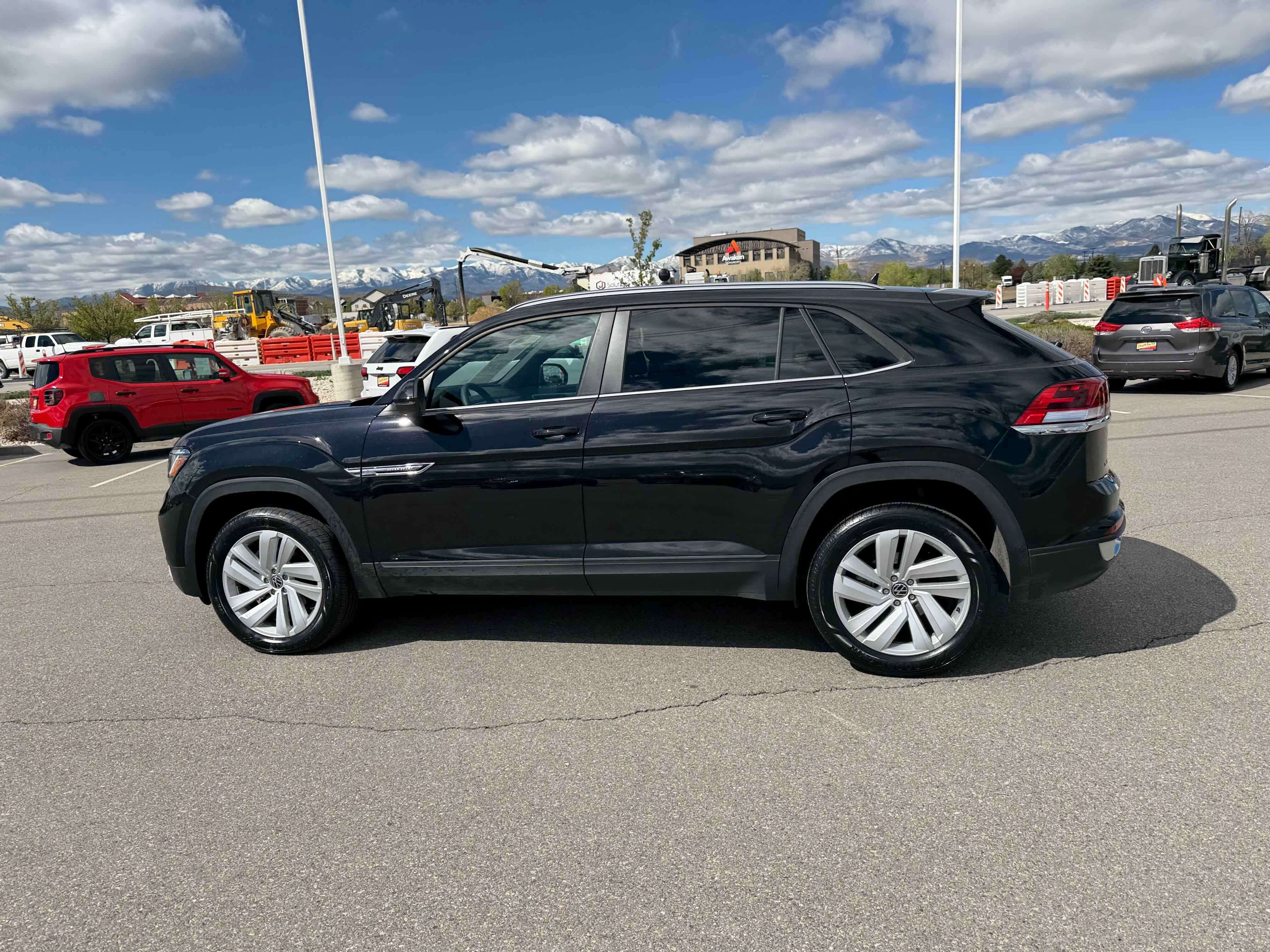2023 Volkswagen Atlas Cross Sport 3.6L V6 SE w/Technology