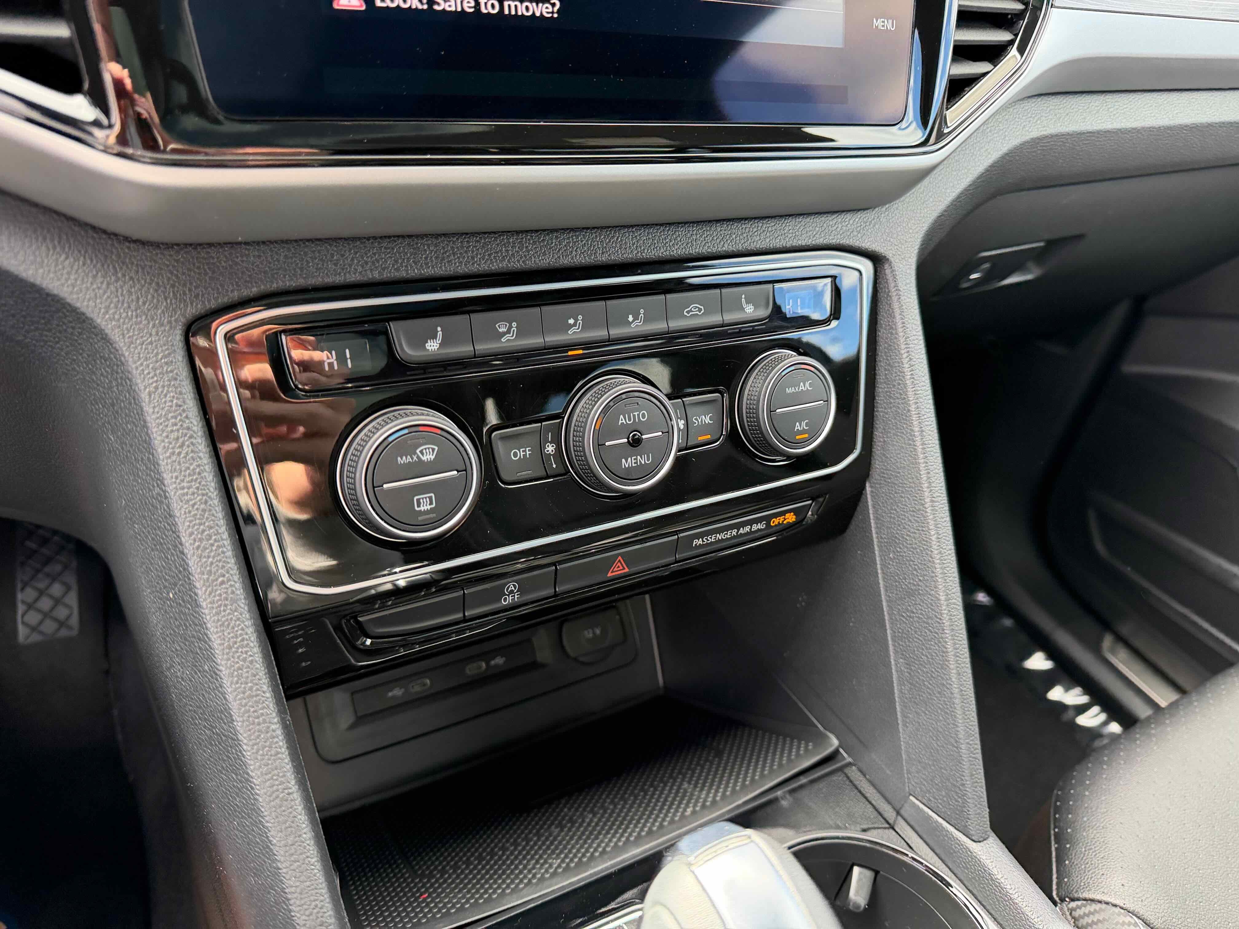 2023 Volkswagen Atlas Cross Sport 3.6L V6 SE w/Technology