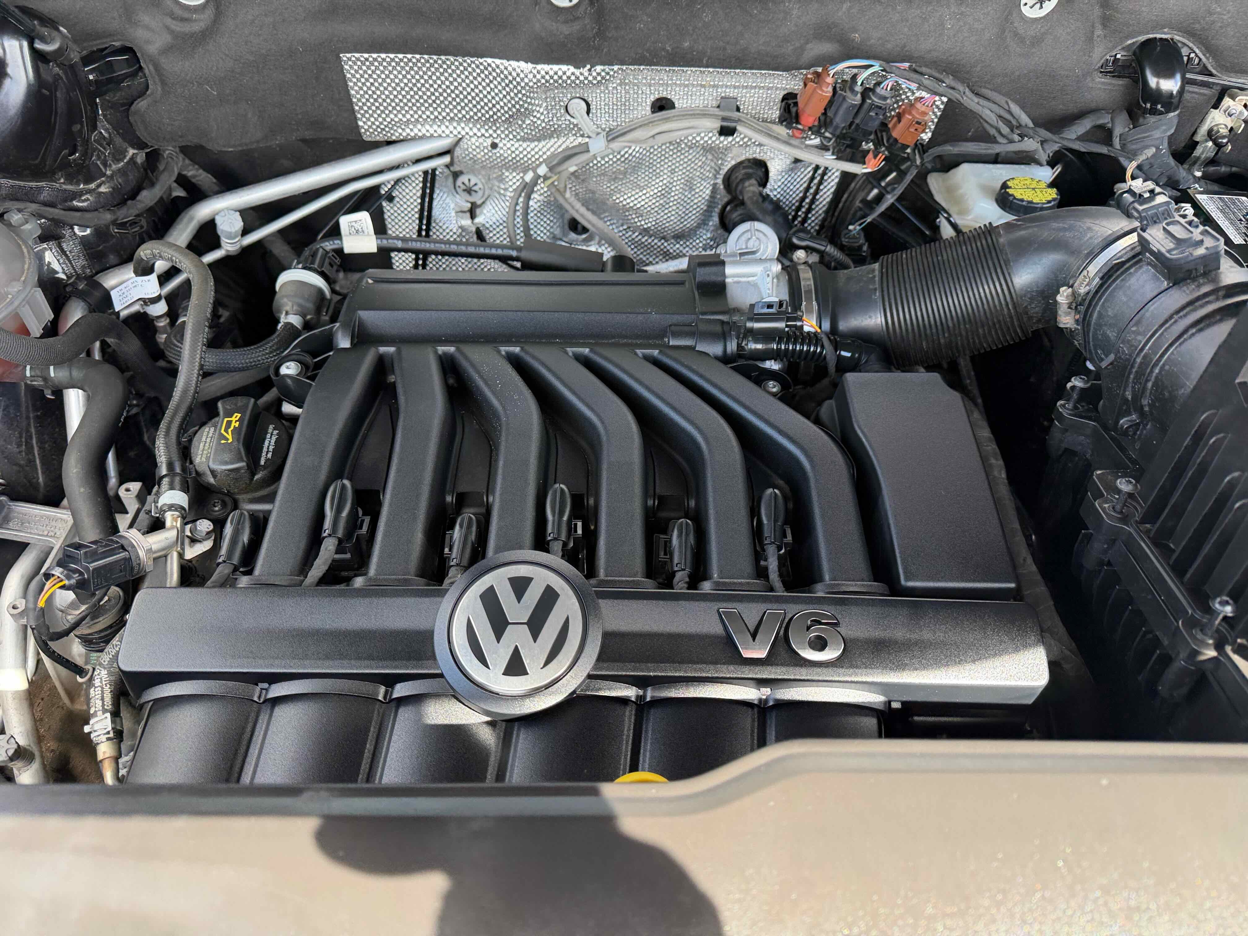 2023 Volkswagen Atlas Cross Sport 3.6L V6 SE w/Technology