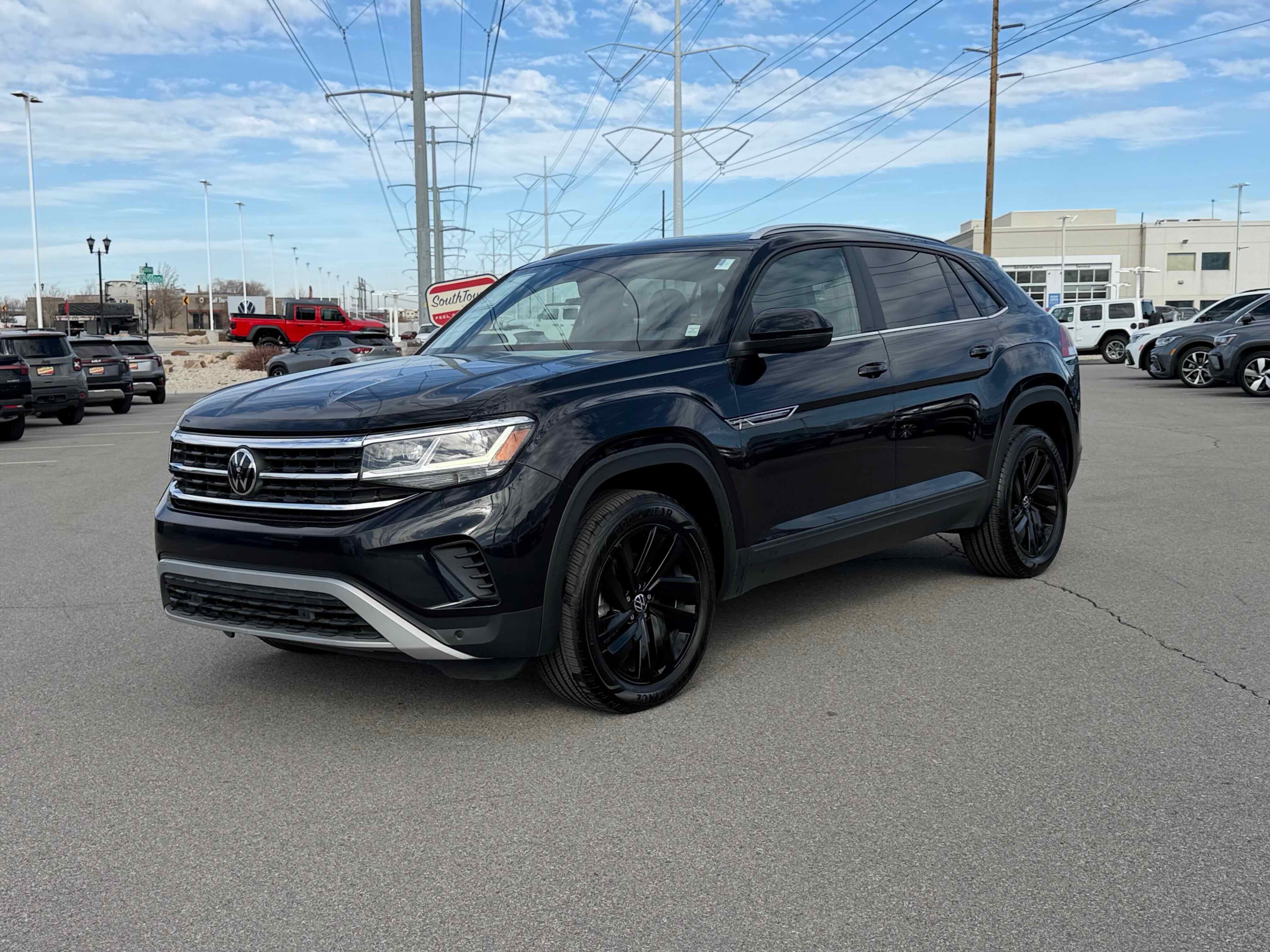2022 Volkswagen Atlas Cross Sport 3.6L V6 SE w/Technology