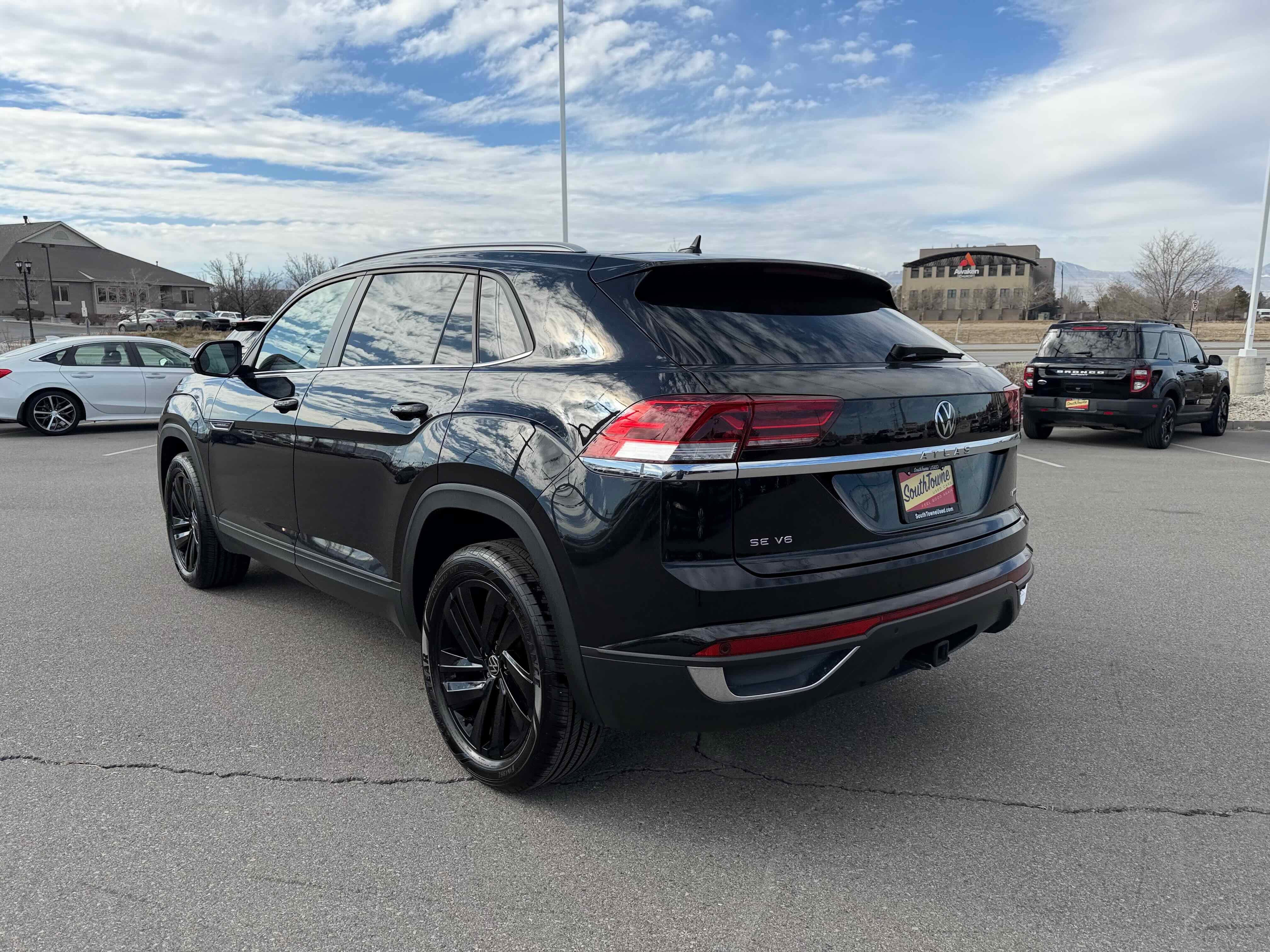 2022 Volkswagen Atlas Cross Sport 3.6L V6 SE w/Technology